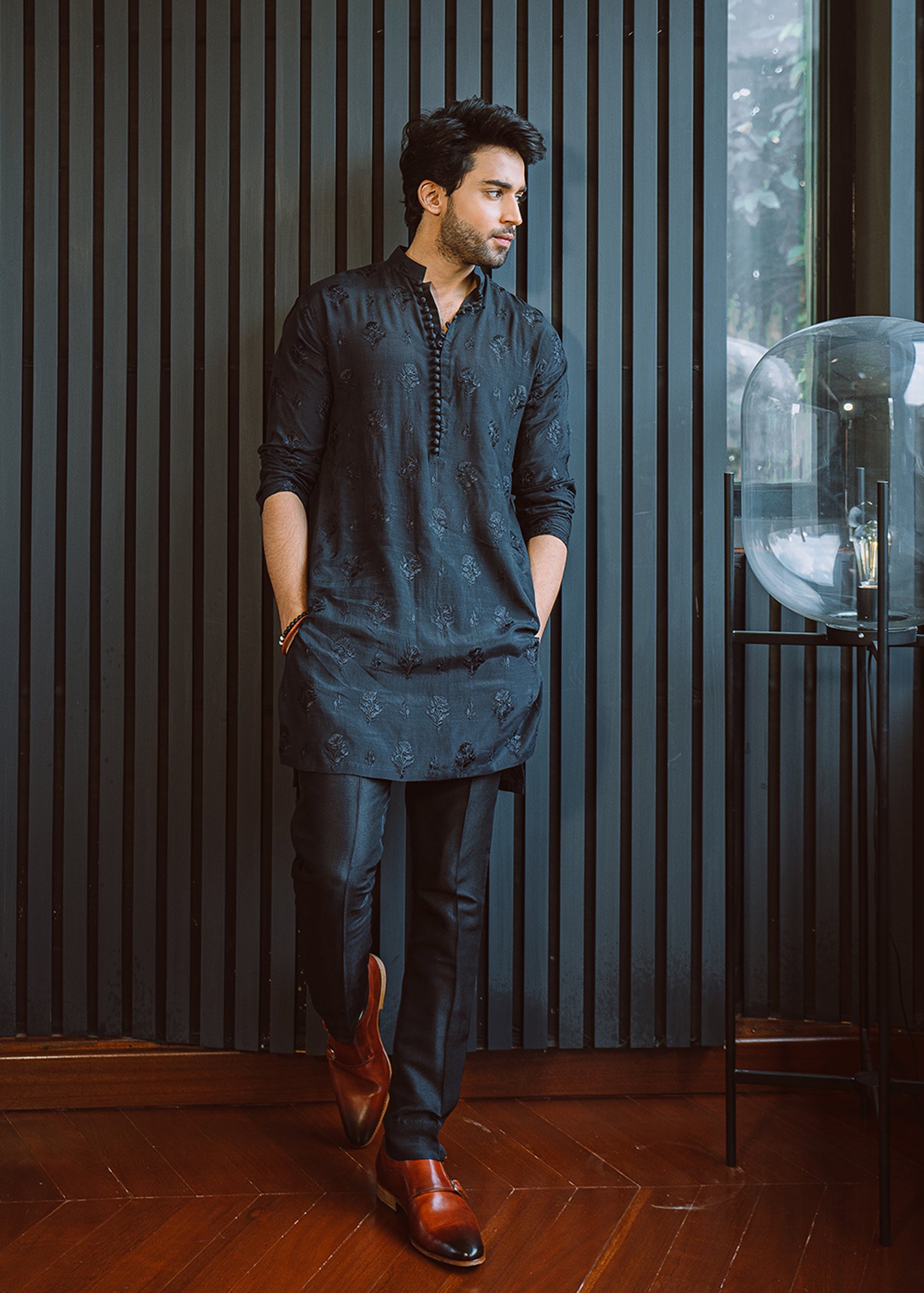 Black Embroidered Cotton-Silk Kurta (2-Piece) - Image 1