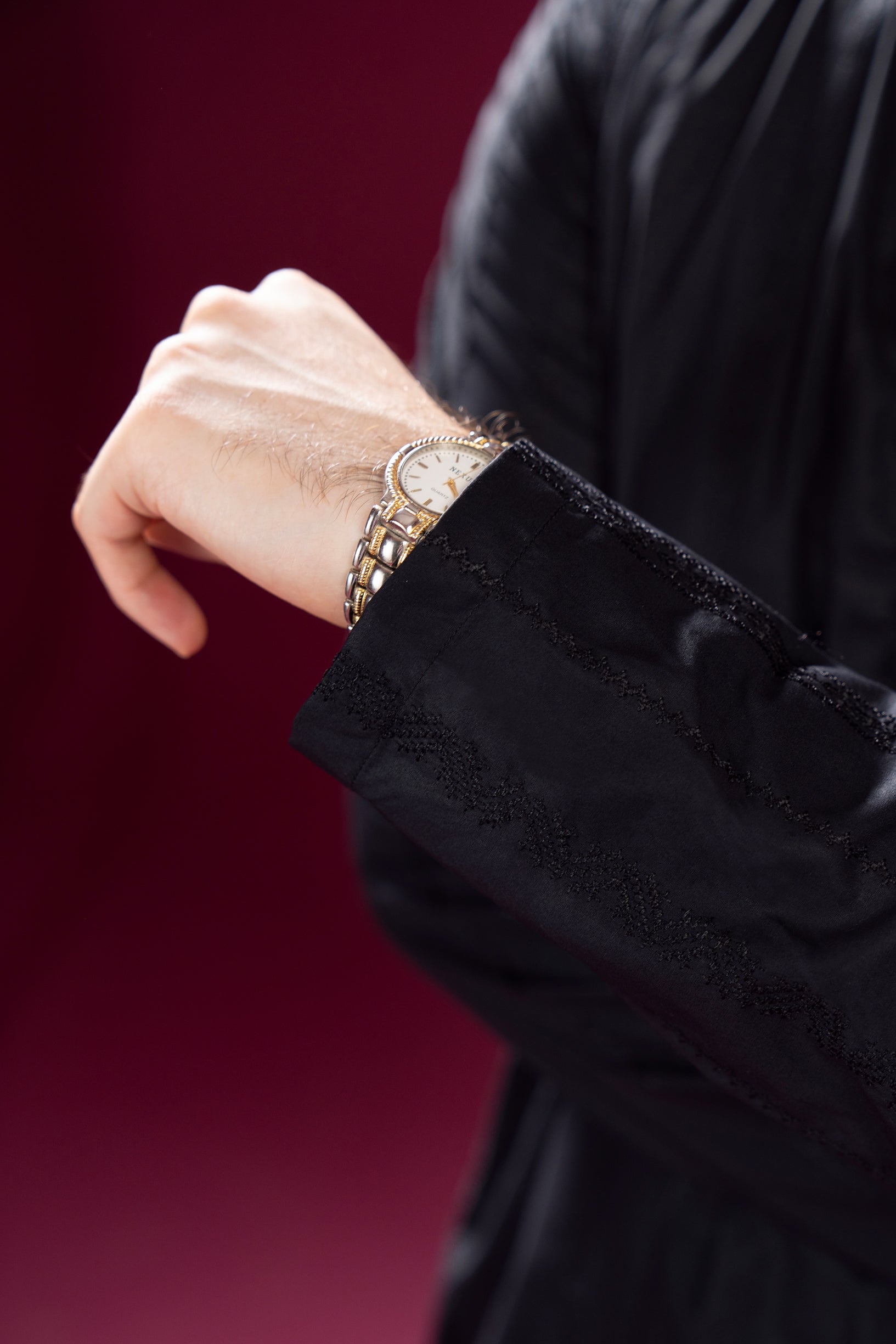 Black Embroidered Cotton Kurta Set (2-Piece) - Image 4