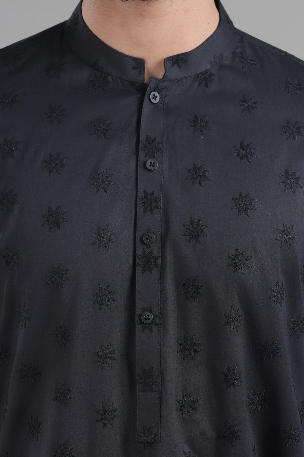 Black Embroidered Egyptian Cotton Kurta (1-Pc) - Image 2