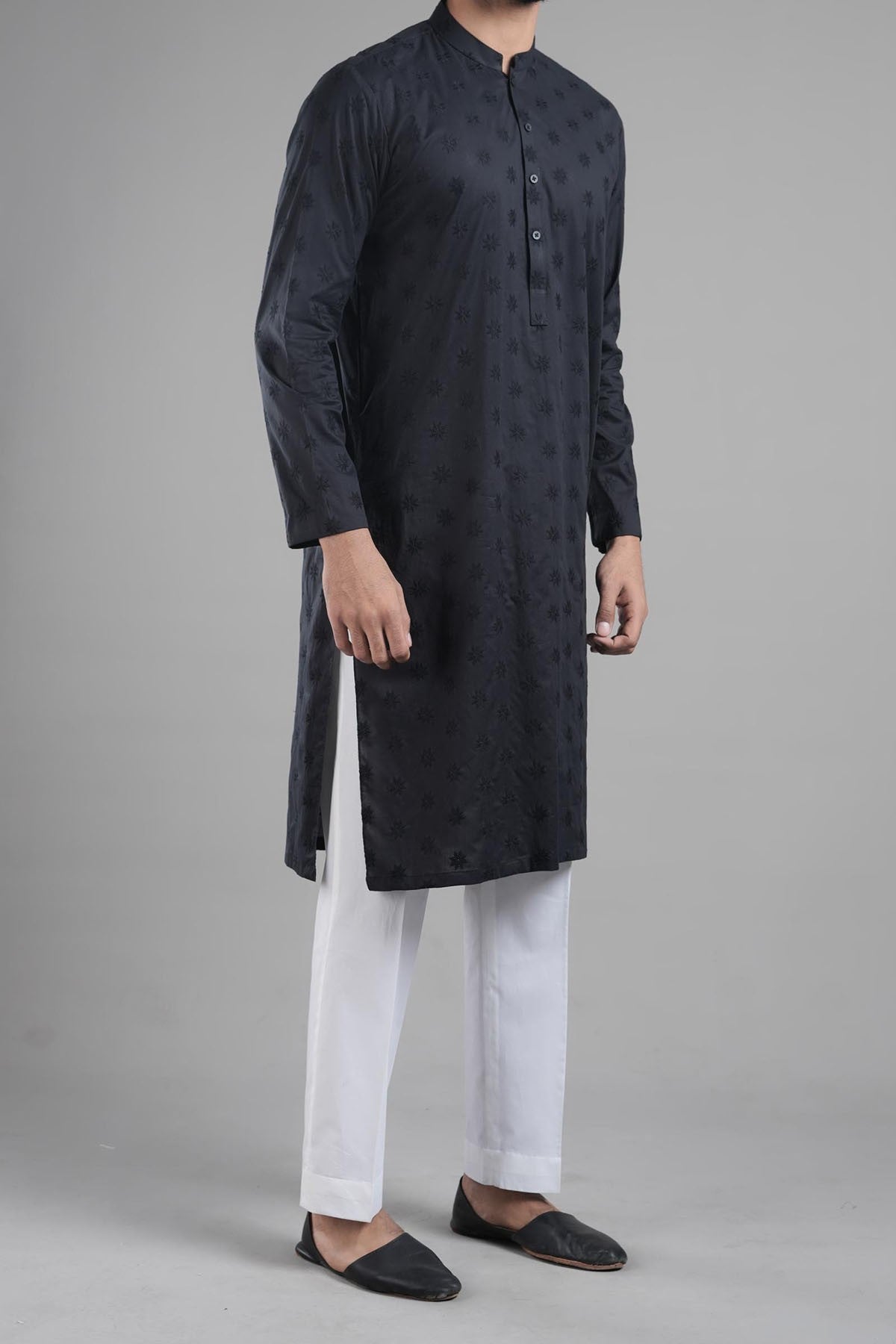 Black Embroidered Egyptian Cotton Kurta (1-Pc) - Image 3