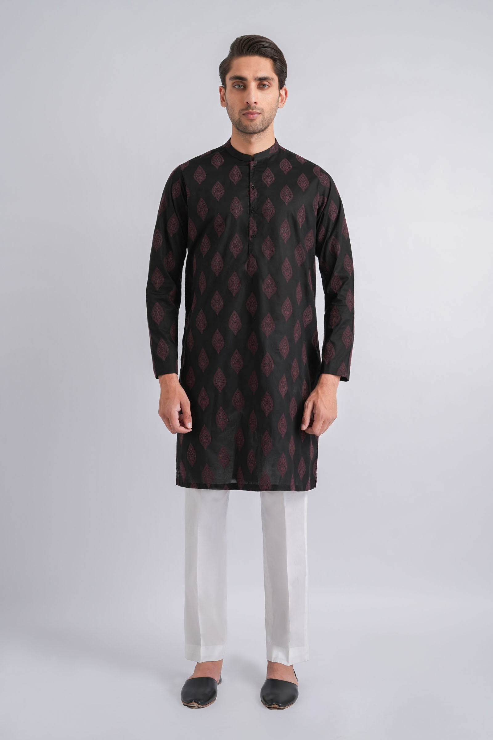 Black Embroidered Egyptian Cotton Kurta (2-Piece) - Image 3