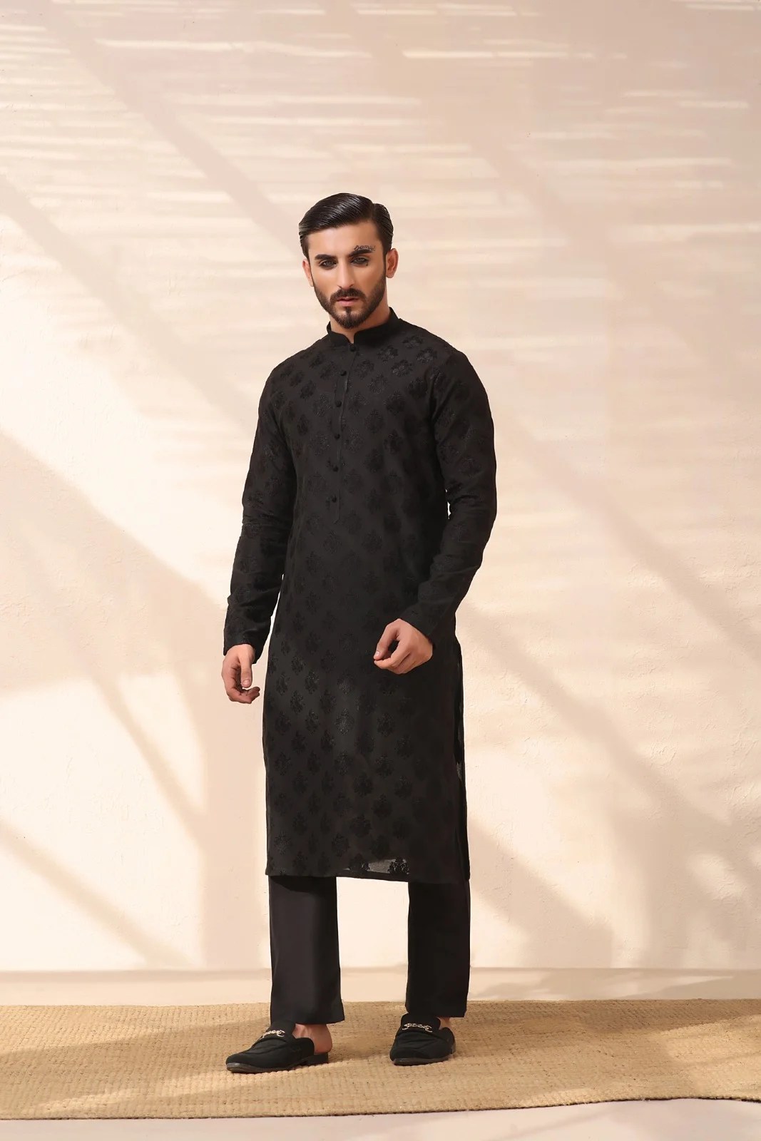 Black Embroidered Kurta for Men (2-Piece) - Image 1