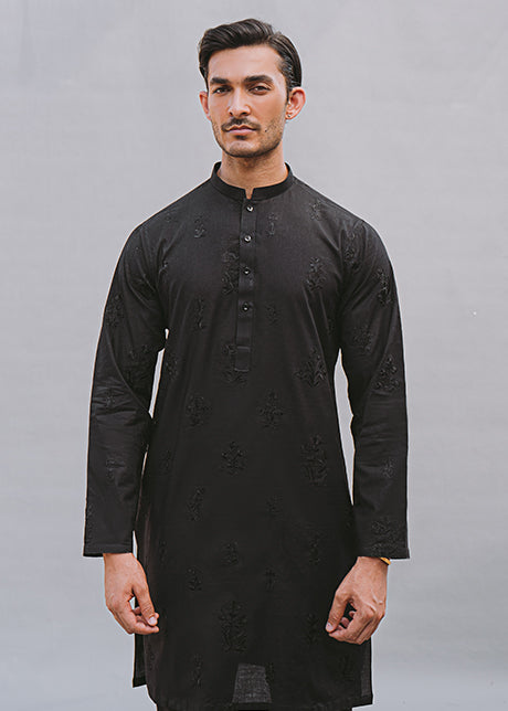 Black Embroidered Lawn Kurta with Pants (2-Piece) - Image 3