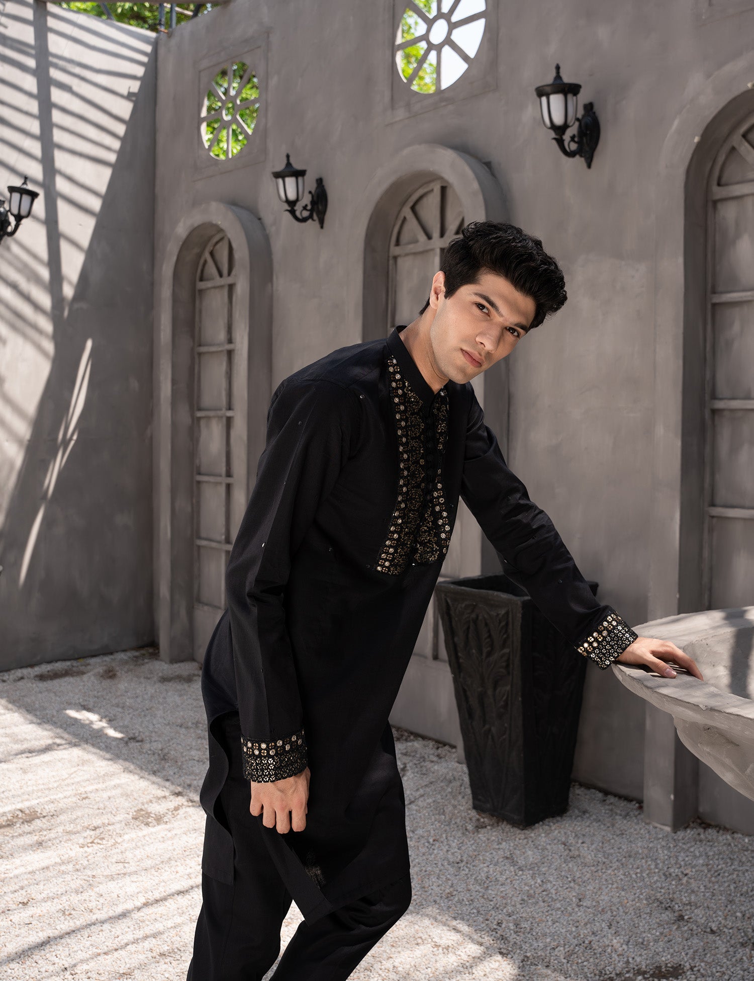 Black Embroidered Cotton Kurta Pajama (2-Piece) - Image 4