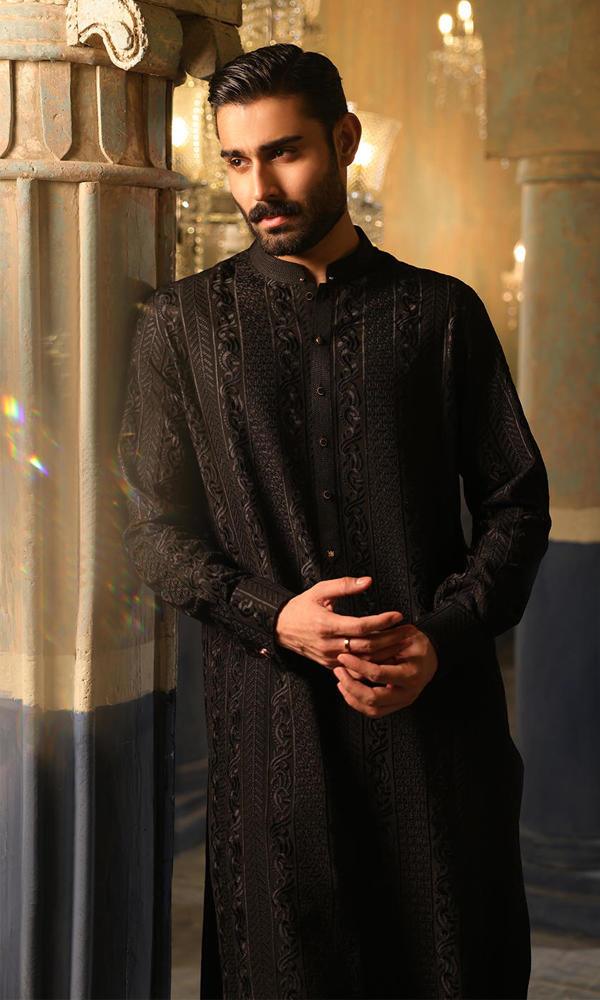 Black Self-Embroidered Kurta with Straight Trousers (2-Piece) - Image 7