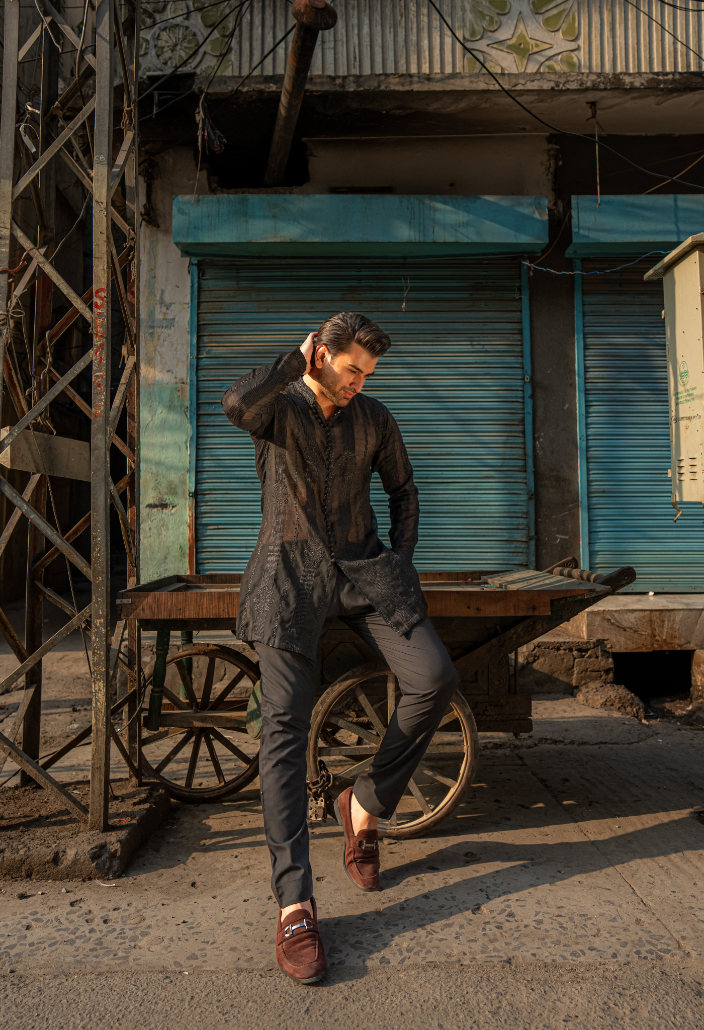 Black Chikankari Embroidered Short Kurta (2-Piece) - Image 4