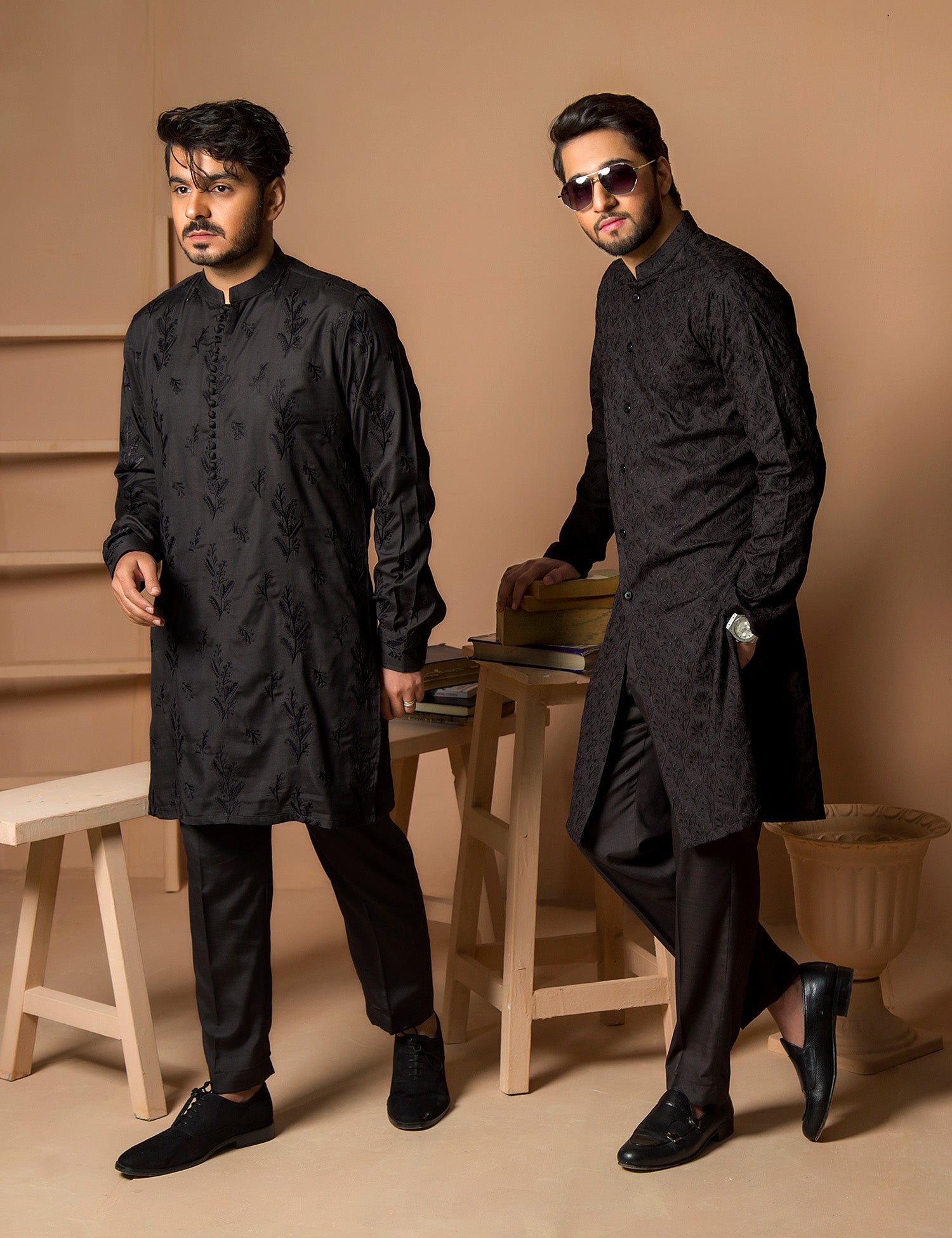 Black Embroidered Slub Kurta Set (2-Piece) - Image 2