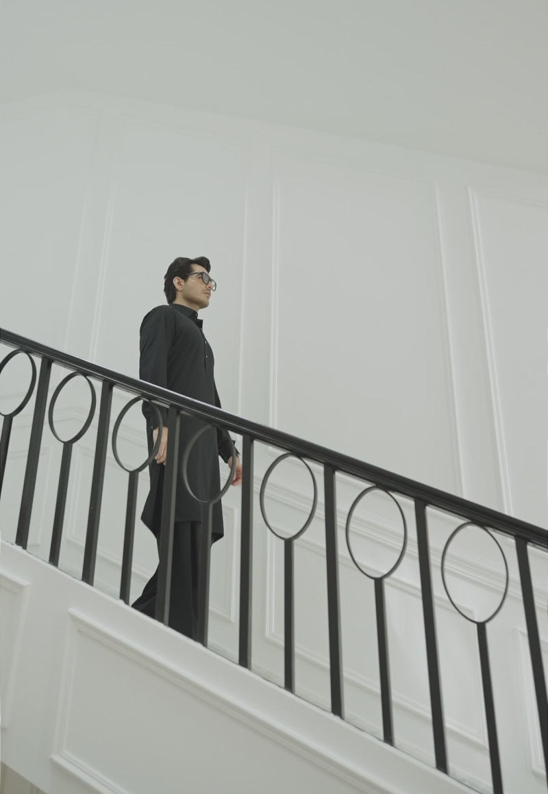 Black Blended Fabric Kurta Shalwar (2-Piece) - Image 2