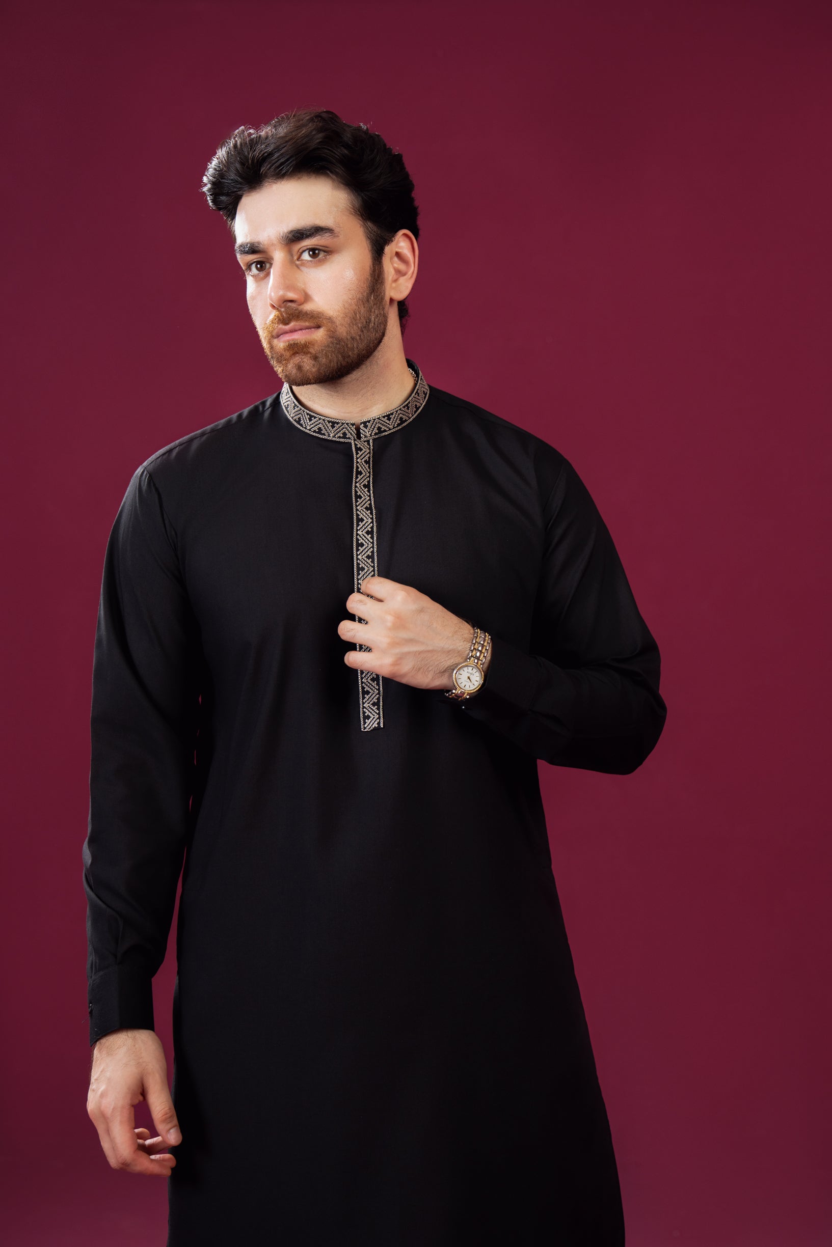 Black Geometric Embroidered Blended Kurta Shalwar (2-Piece) - Image 3