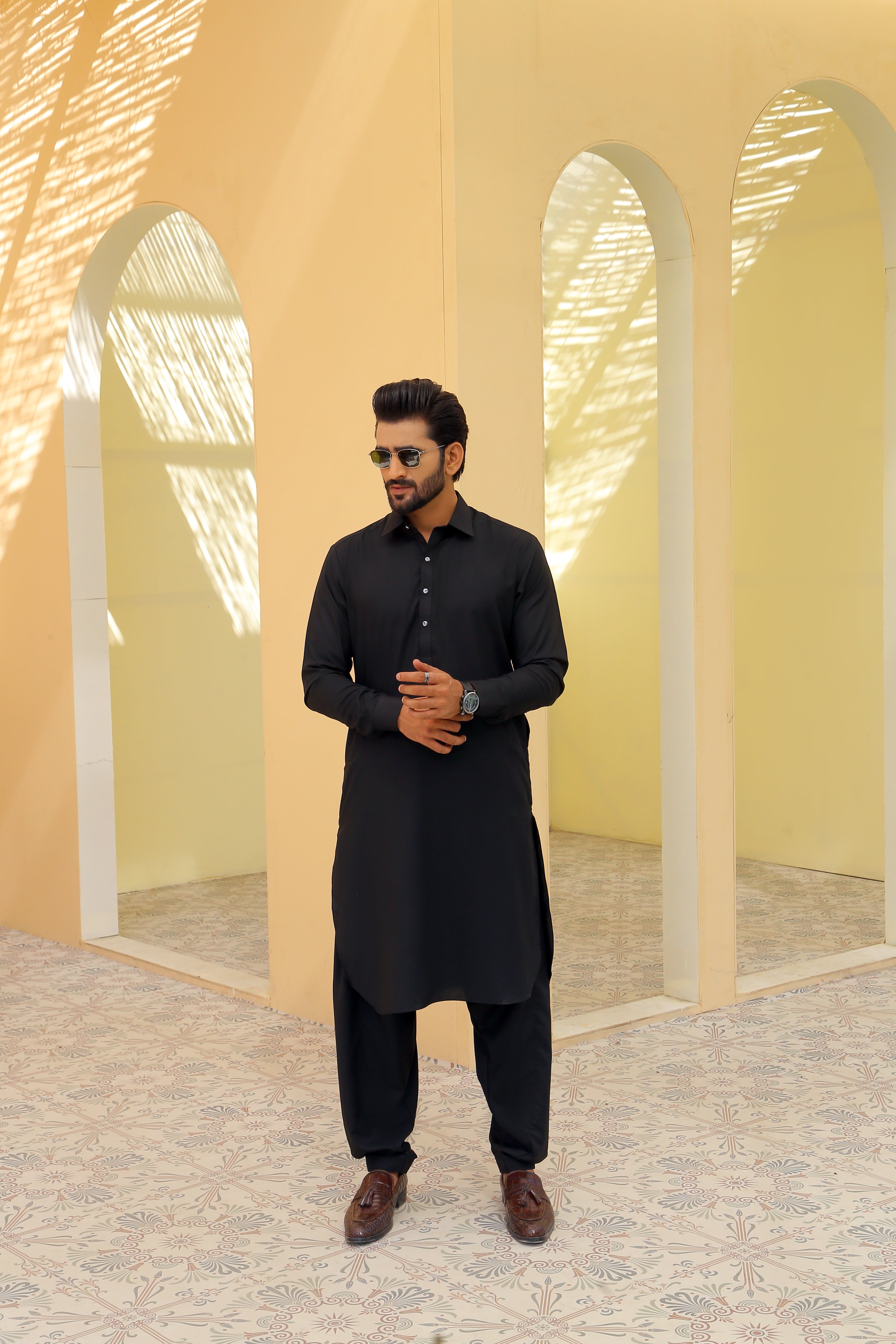 Black Plain Cotton Blend Shalwar Kameez (2-Piece) - Image 3