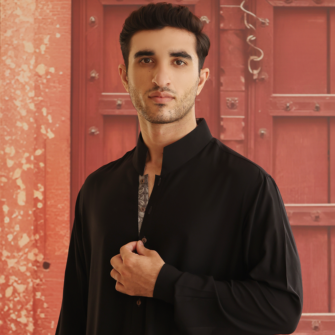 Black Linen Classic Fit Shalwar Kameez (2-Piece) - Image 2