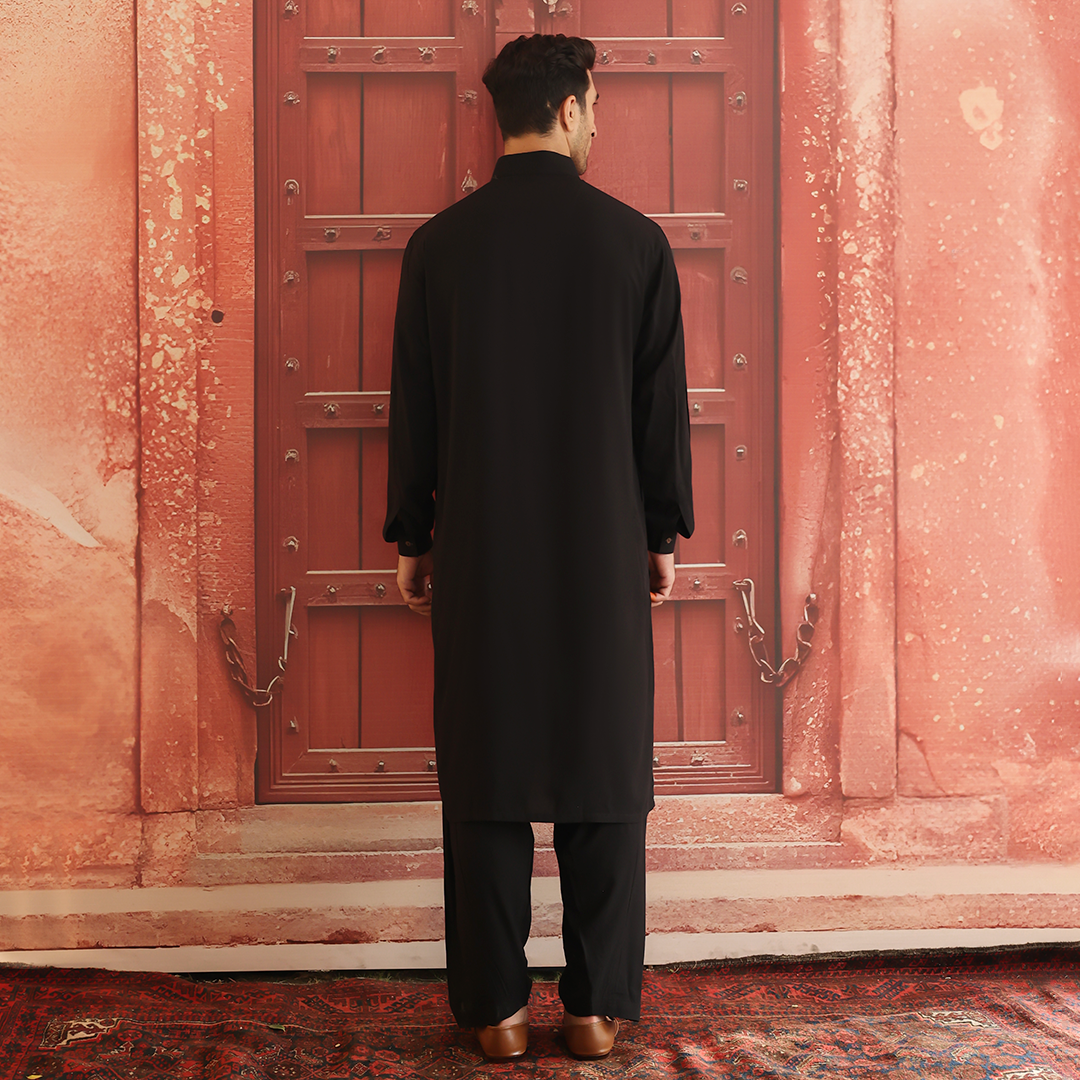 Black Linen Classic Fit Shalwar Kameez (2-Piece) - Image 4