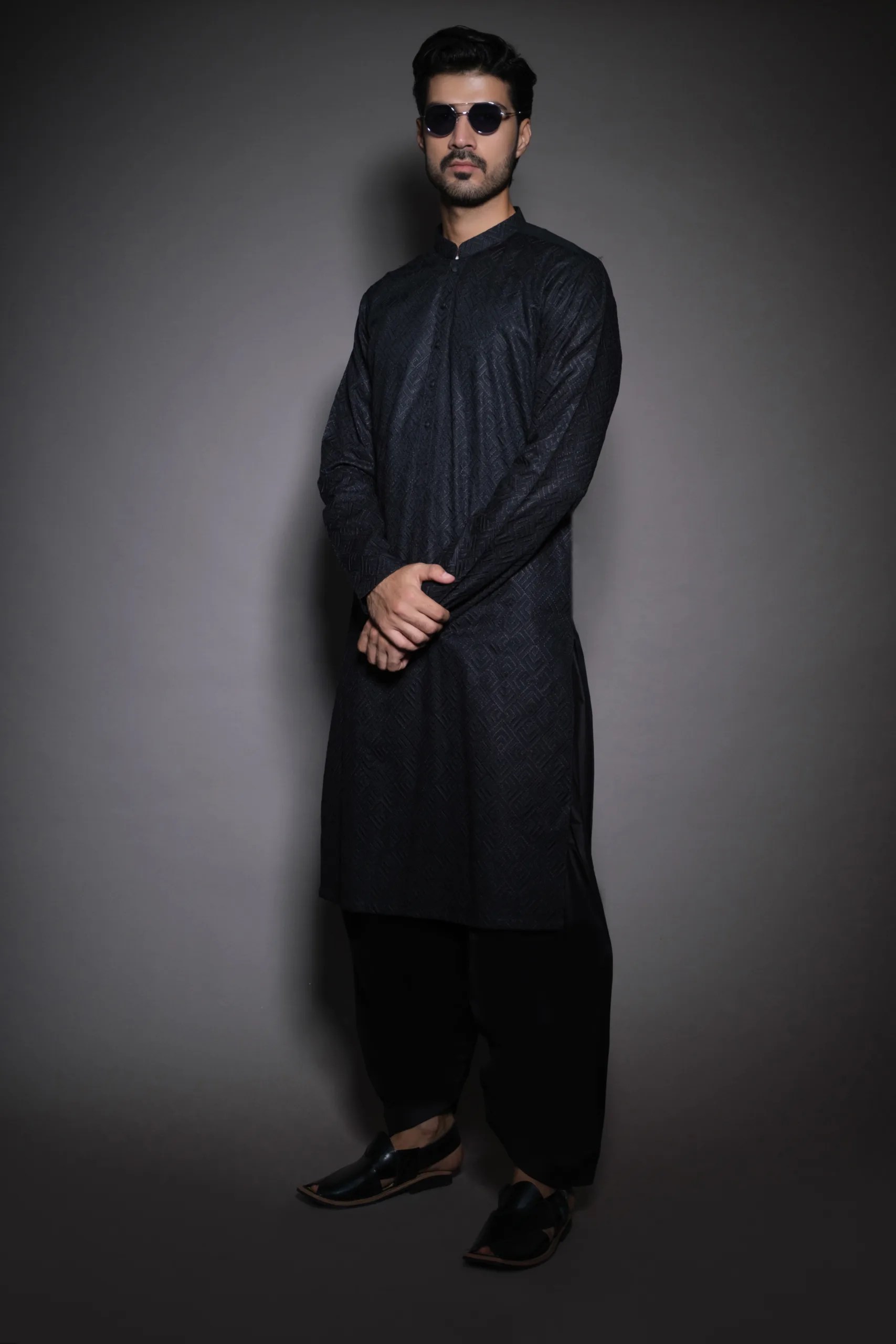 Deep Black Textured Weave Kurta Set (2-Piece) - Image 4