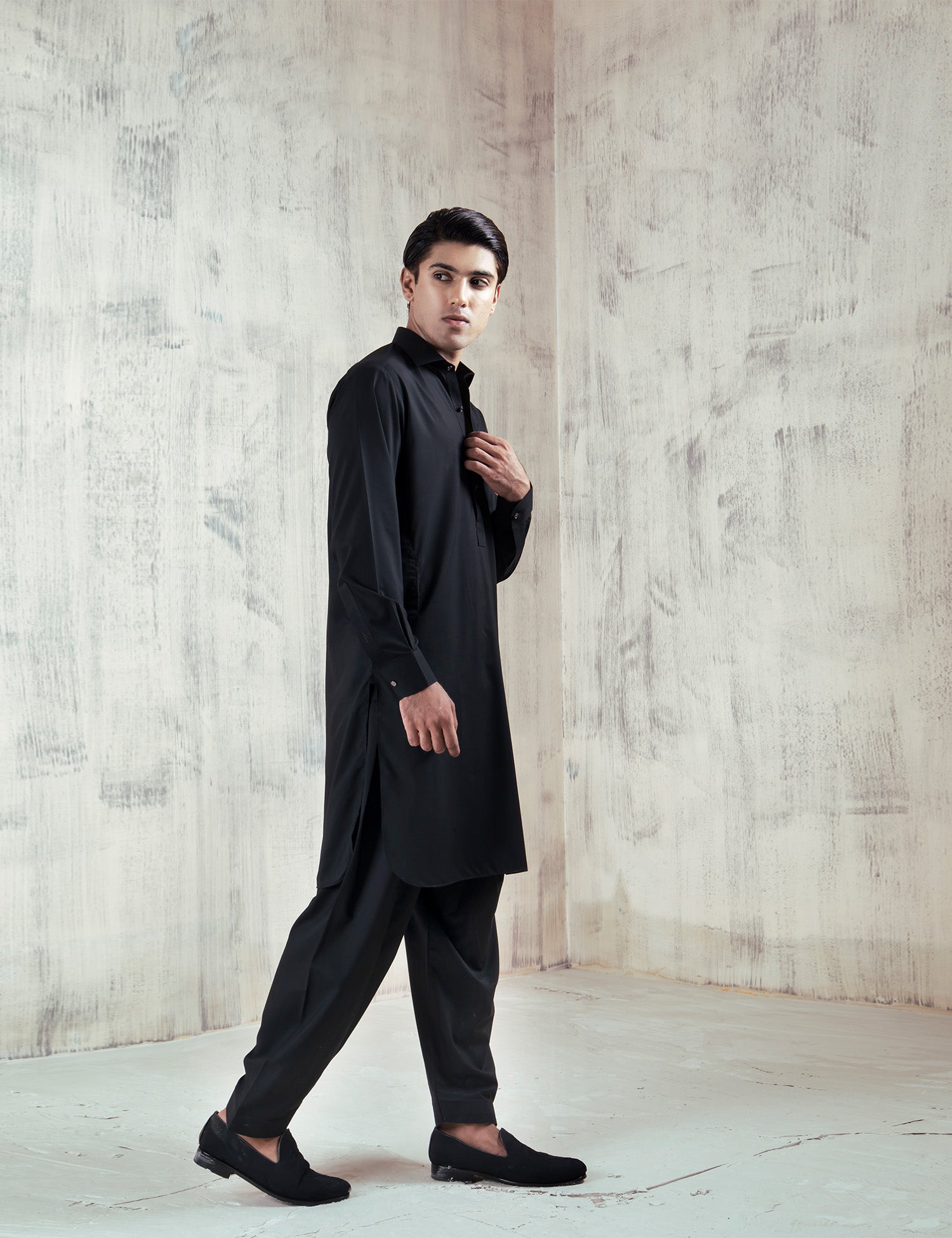 Black Wash & Wear Shalwar Kameez (2-Piece) - Image 3