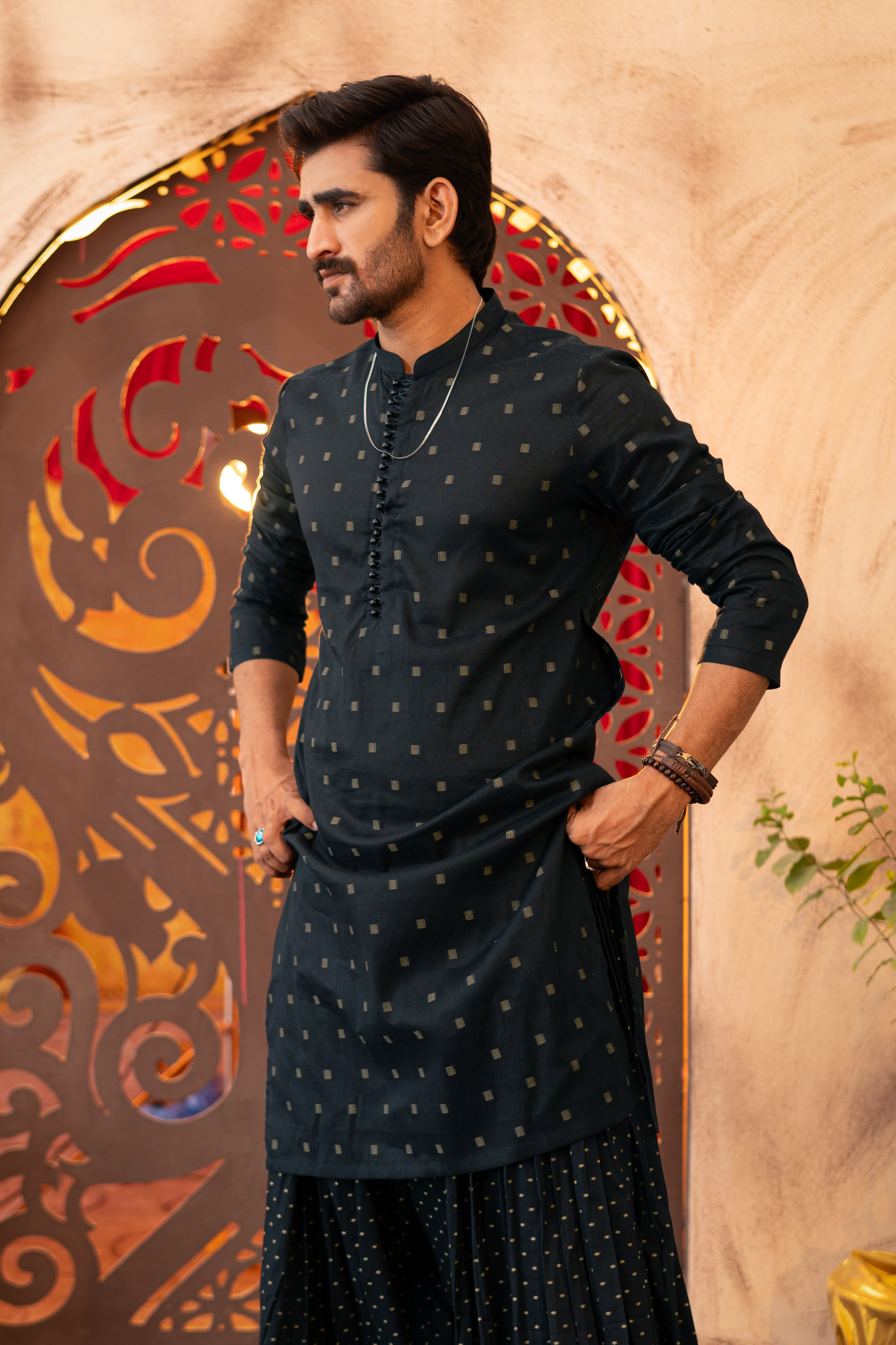 Black Jacquard Cotton Shalwar Kameez (2-Piece) - Image 4