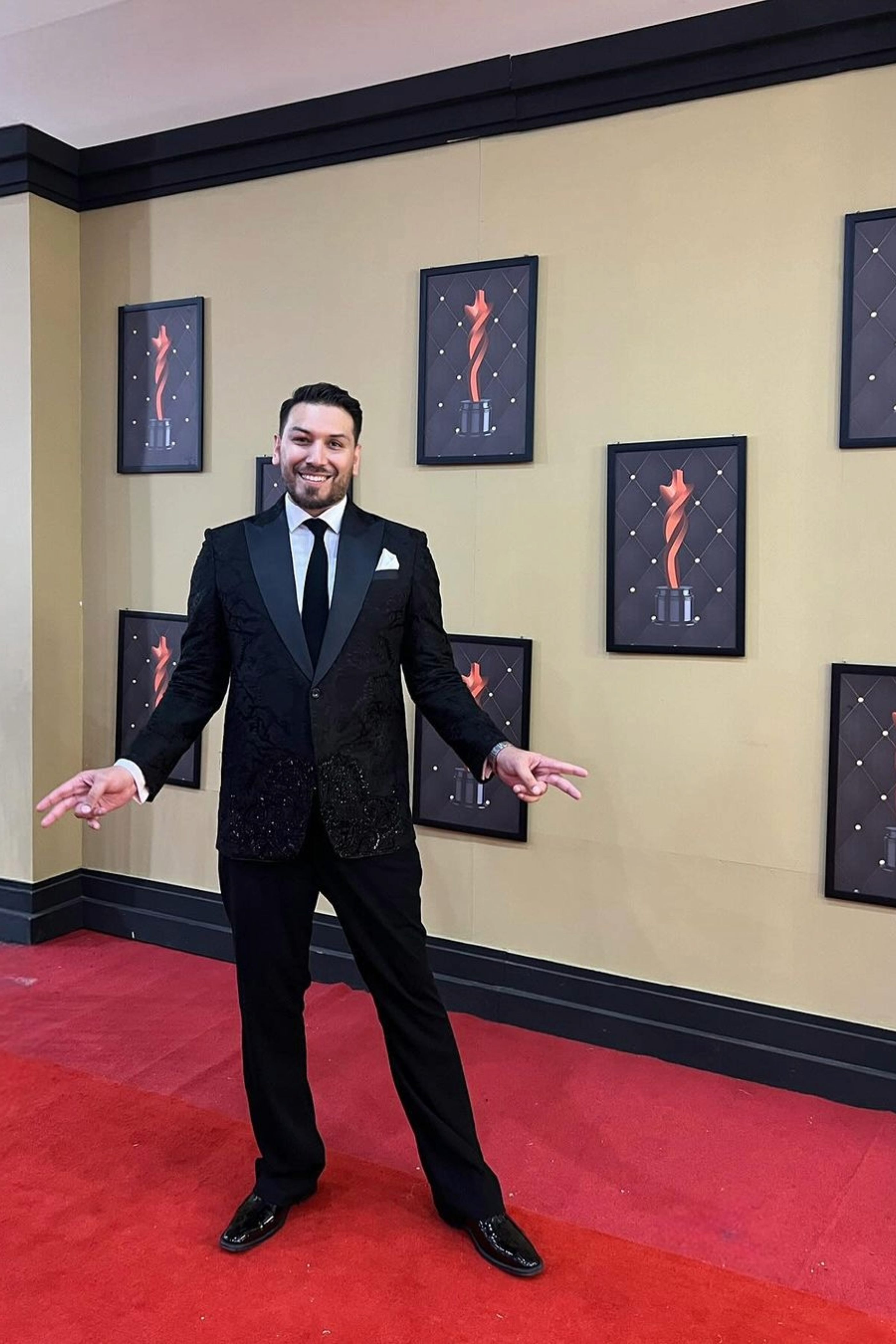 Black Self-Embroidered Suiting Tuxedo (2-Piece) - Image 2