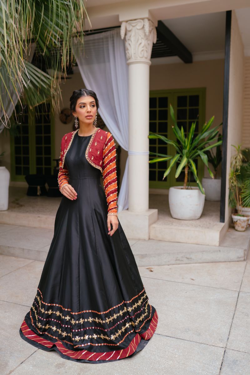 Pakistani Black Embroidered Silk Pishwas Dress (3-Piece) - Image 1