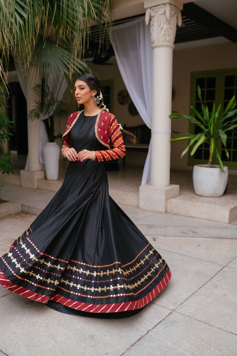 Pakistani Black Embroidered Silk Pishwas Dress (3-Piece) - Image 2