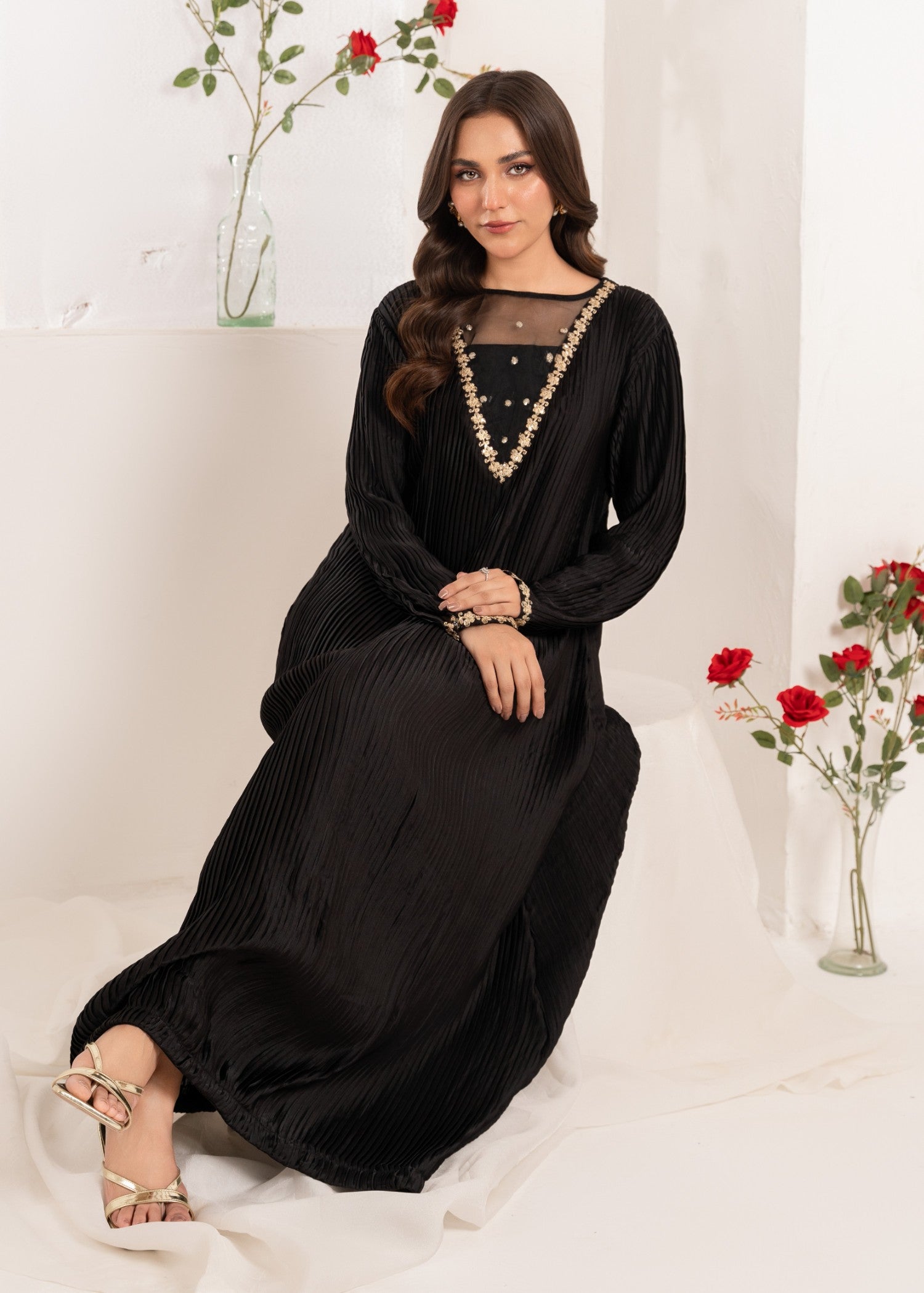 Pakistani Black Sequin Embroidered Silk Pishwas (2-Piece) - Image 5