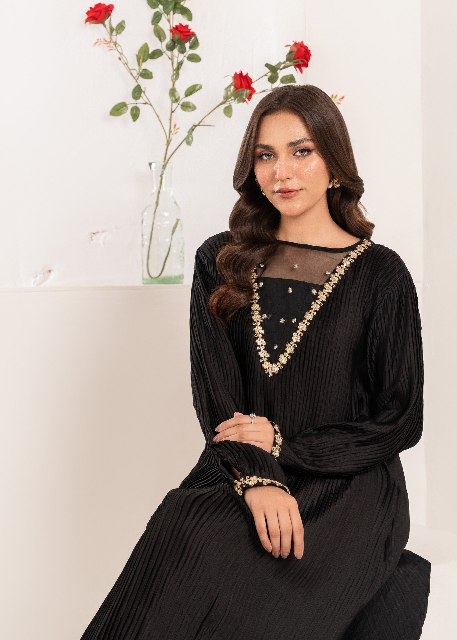 Pakistani Black Sequin Embroidered Silk Pishwas (2-Piece) - Image 7