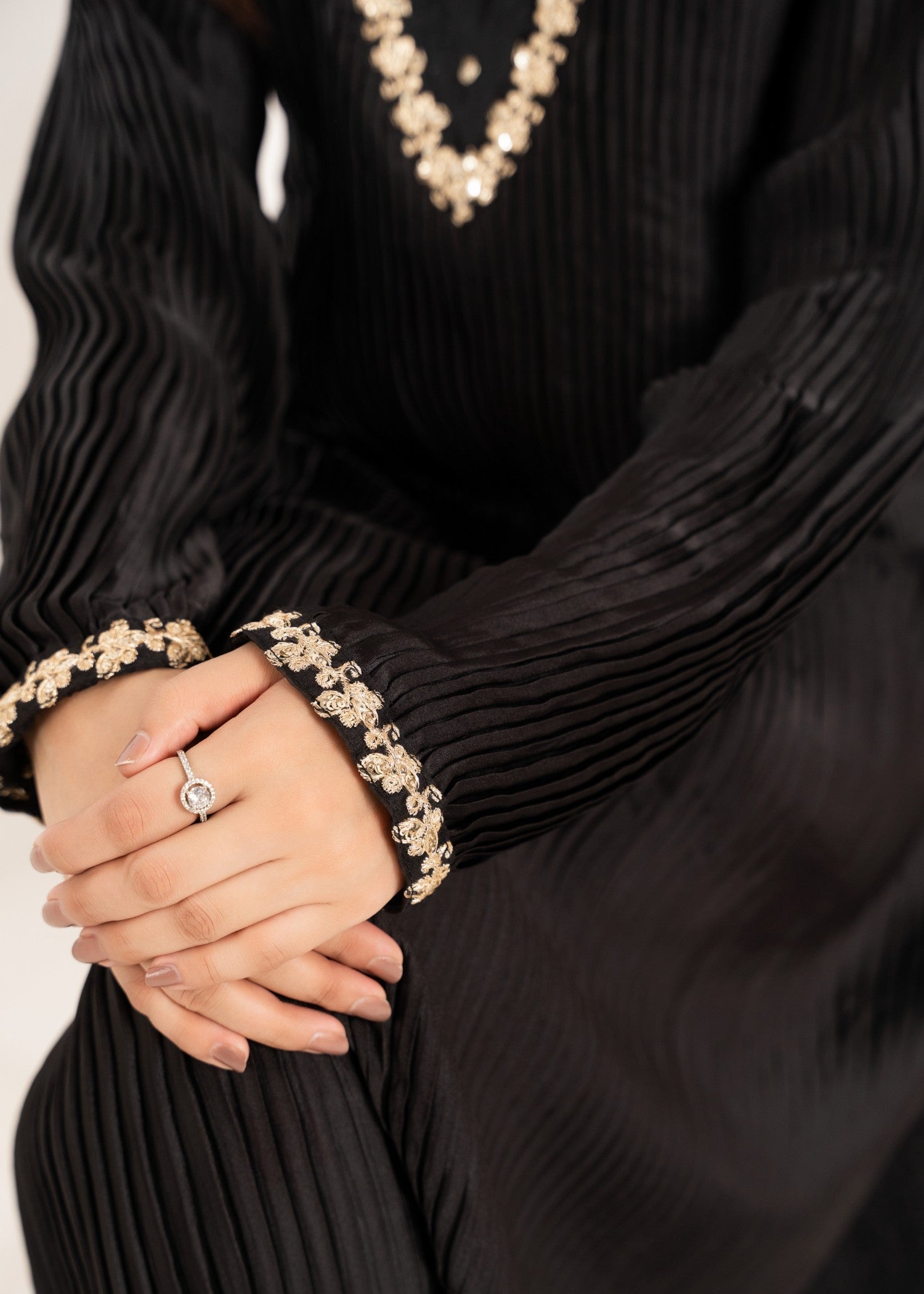 Pakistani Black Sequin Embroidered Silk Pishwas (2-Piece) - Image 9