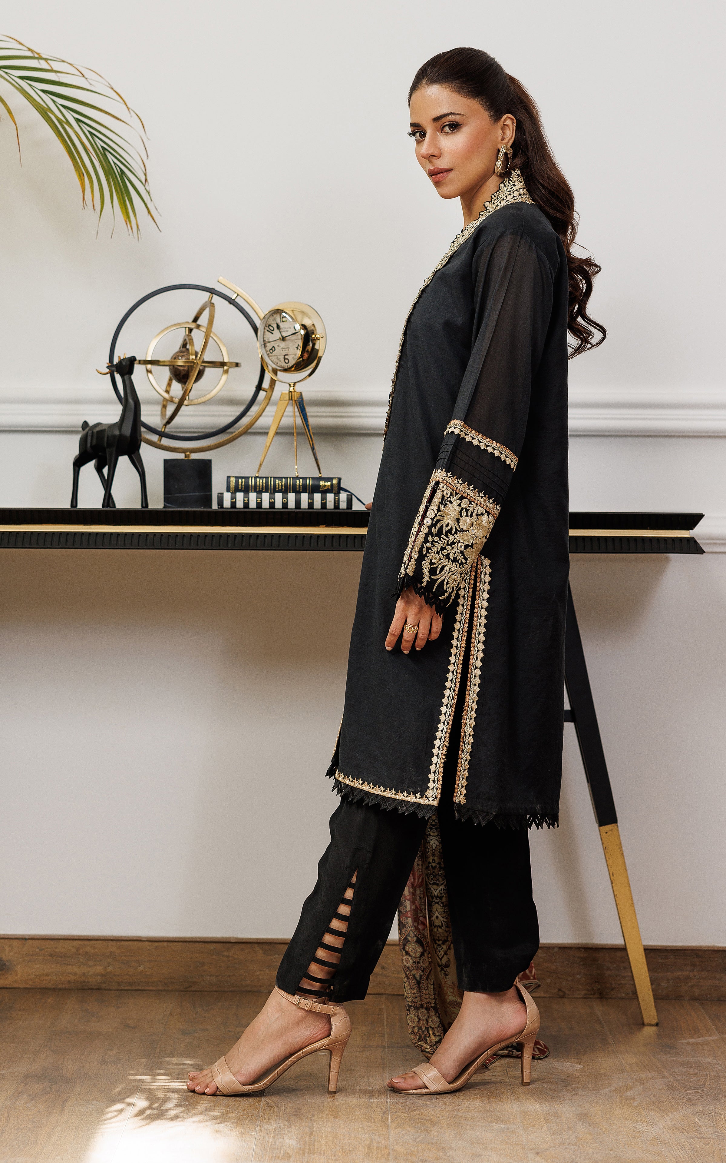Pakistani Black Chanderi Embroidered 3-Piece Suit - Image 3