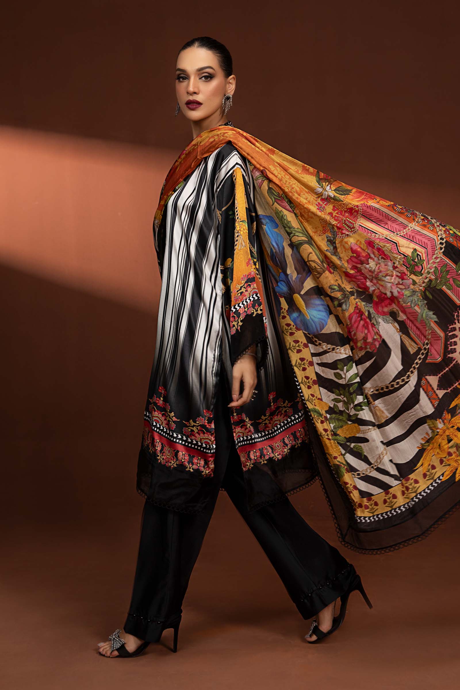 Pakistani Black & White Embroidered Pure Charmeuse Silk Suit (3-Piece) - Image 4