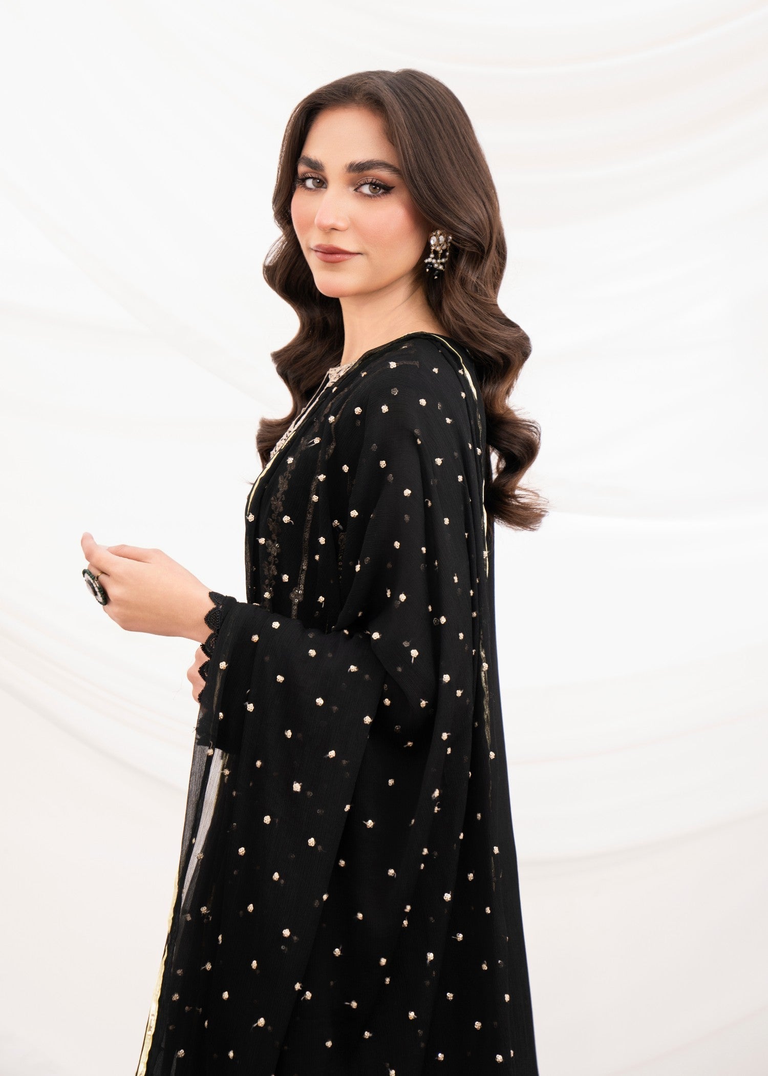 Pakistani Black Embroidered Chiffon Long Kurta Set (3-Piece) - Image 4
