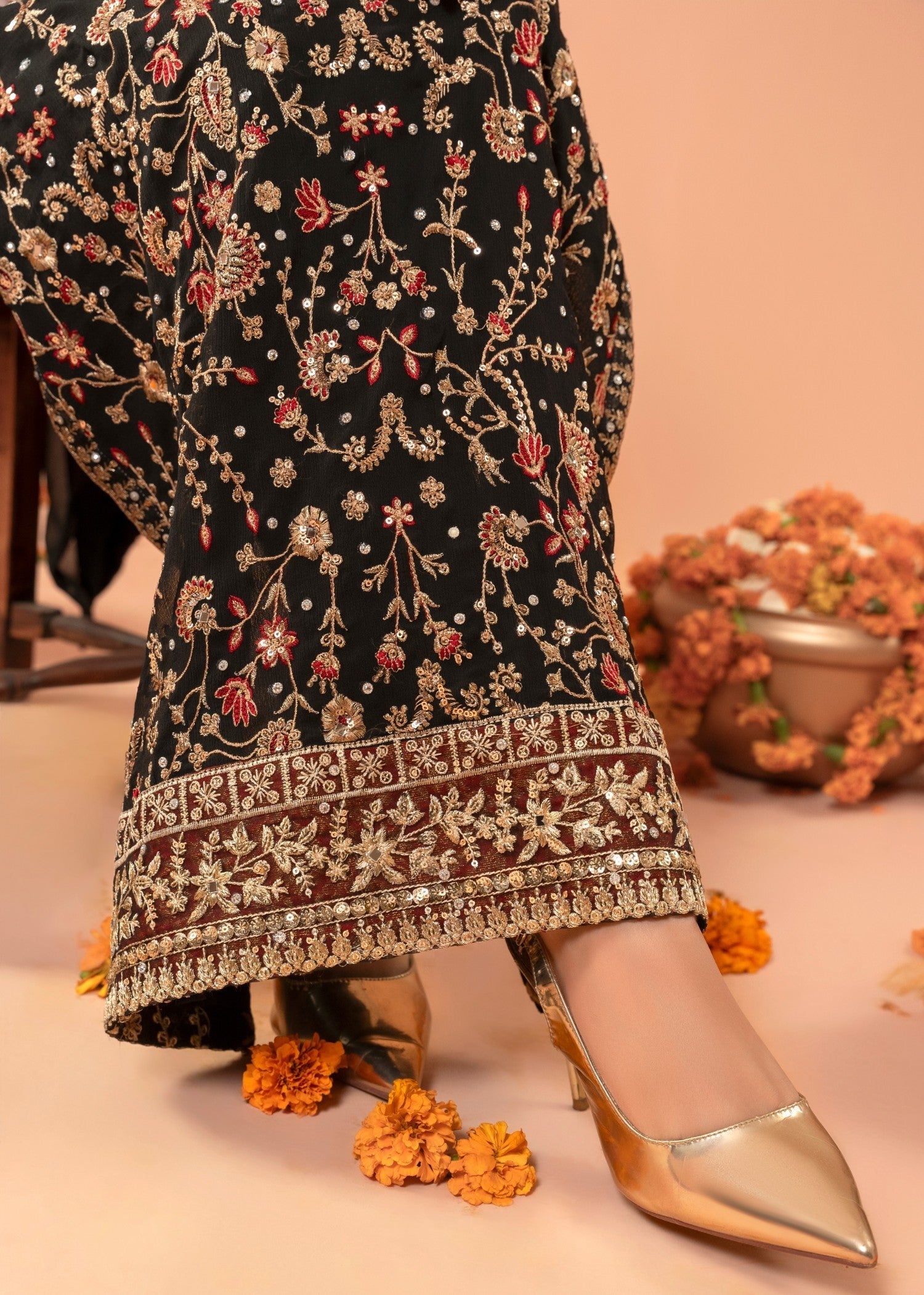 Black Embroidered Chiffon Kurta Set (3-Piece) - Image 10