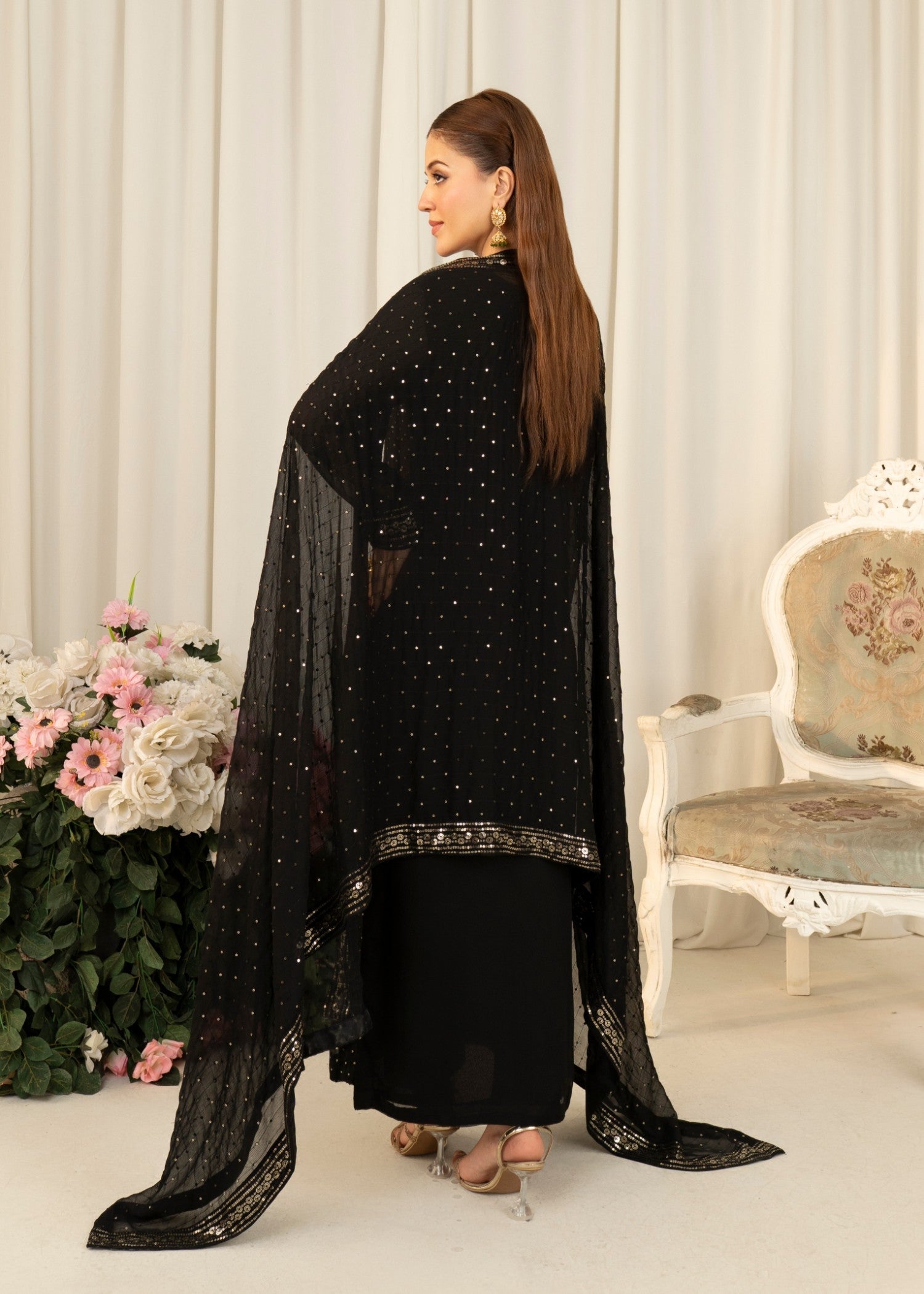 Black Embroidered Chiffon Kurta Set (3-Piece) - Image 3