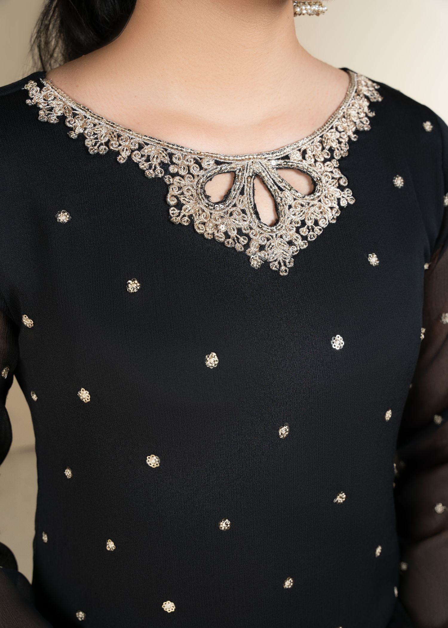 Pakistani Black Embroidered Chiffon Kurta Set (3-Piece) - Image 2