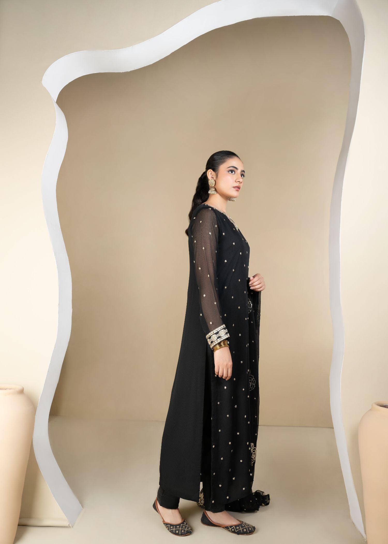 Pakistani Black Embroidered Chiffon Kurta Set (3-Piece) - Image 4