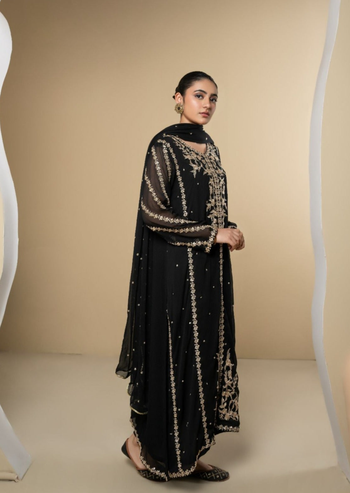 Black Embroidered Chiffon 3-Piece Kurta Set - Image 3