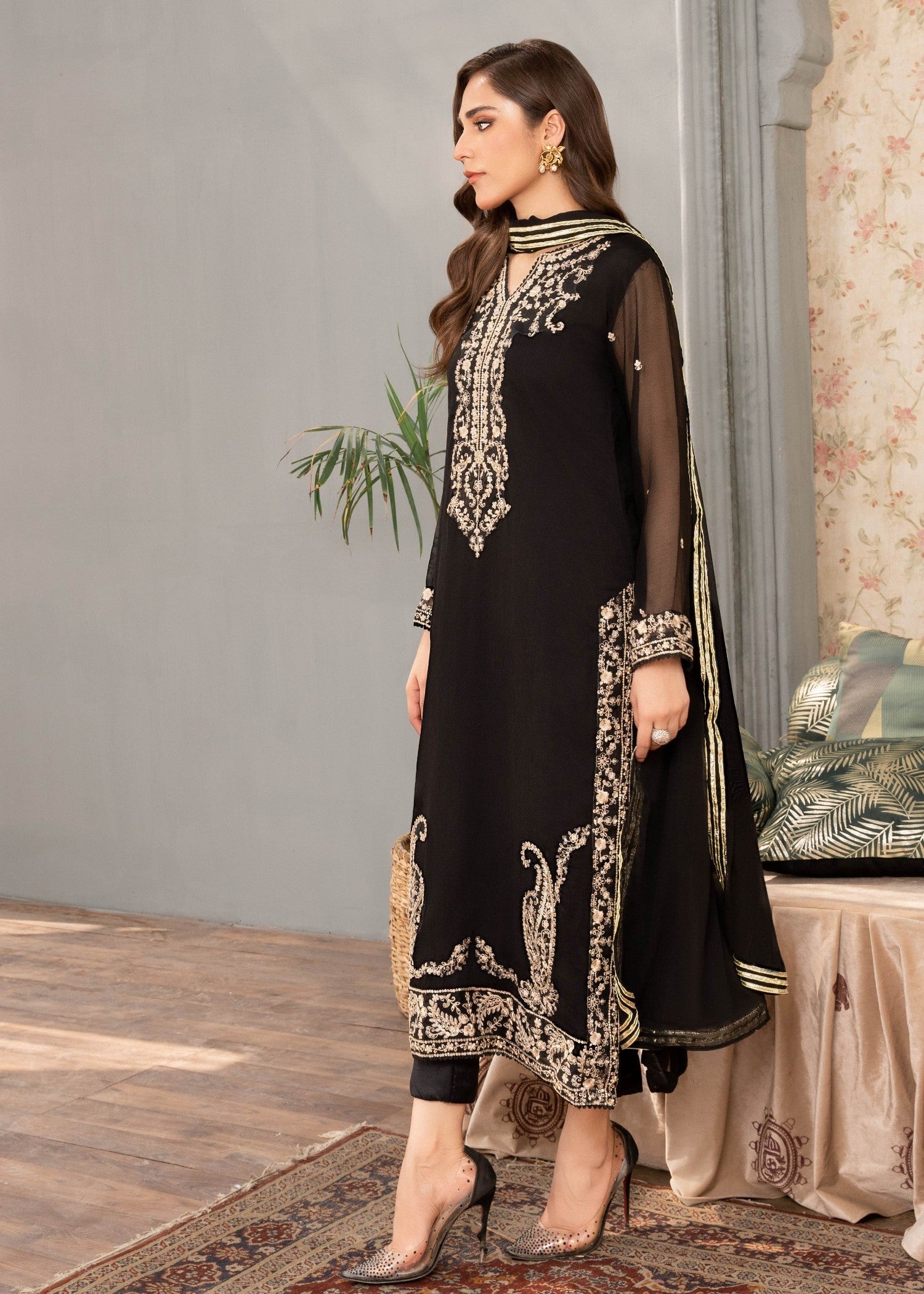 Black Sequin Embroidered Chiffon Kurta Set (3-Piece) - Image 2