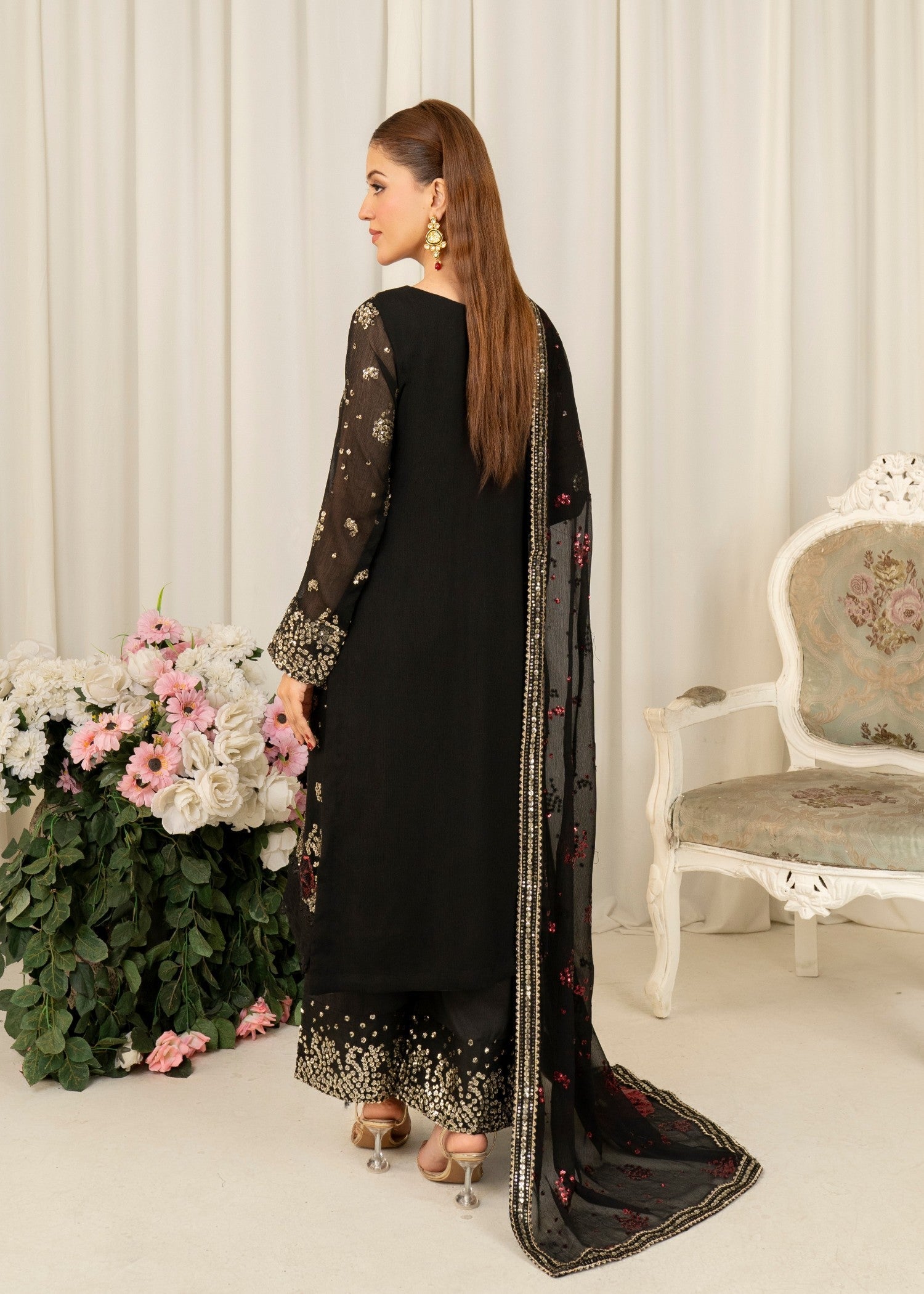 Black Embroidered Chiffon Kurta Set (3-Piece) - Image 3