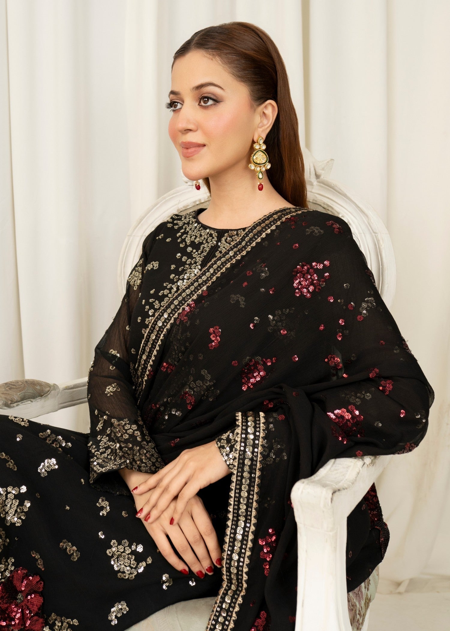 Black Embroidered Chiffon Kurta Set (3-Piece) - Image 4
