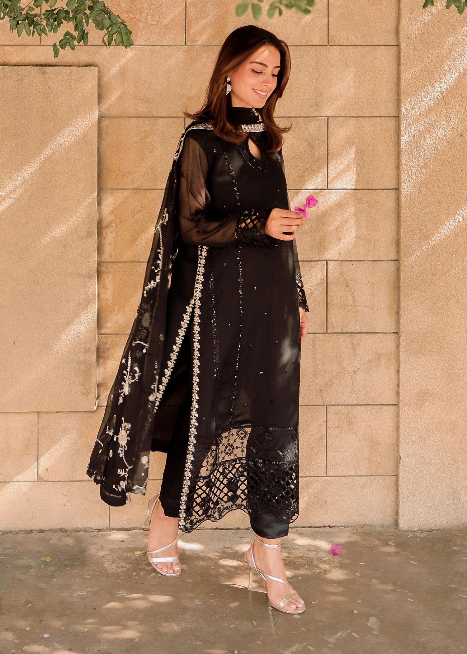 Black Embroidered Chiffon Straight Kurta Set (3-Piece) - Image 3