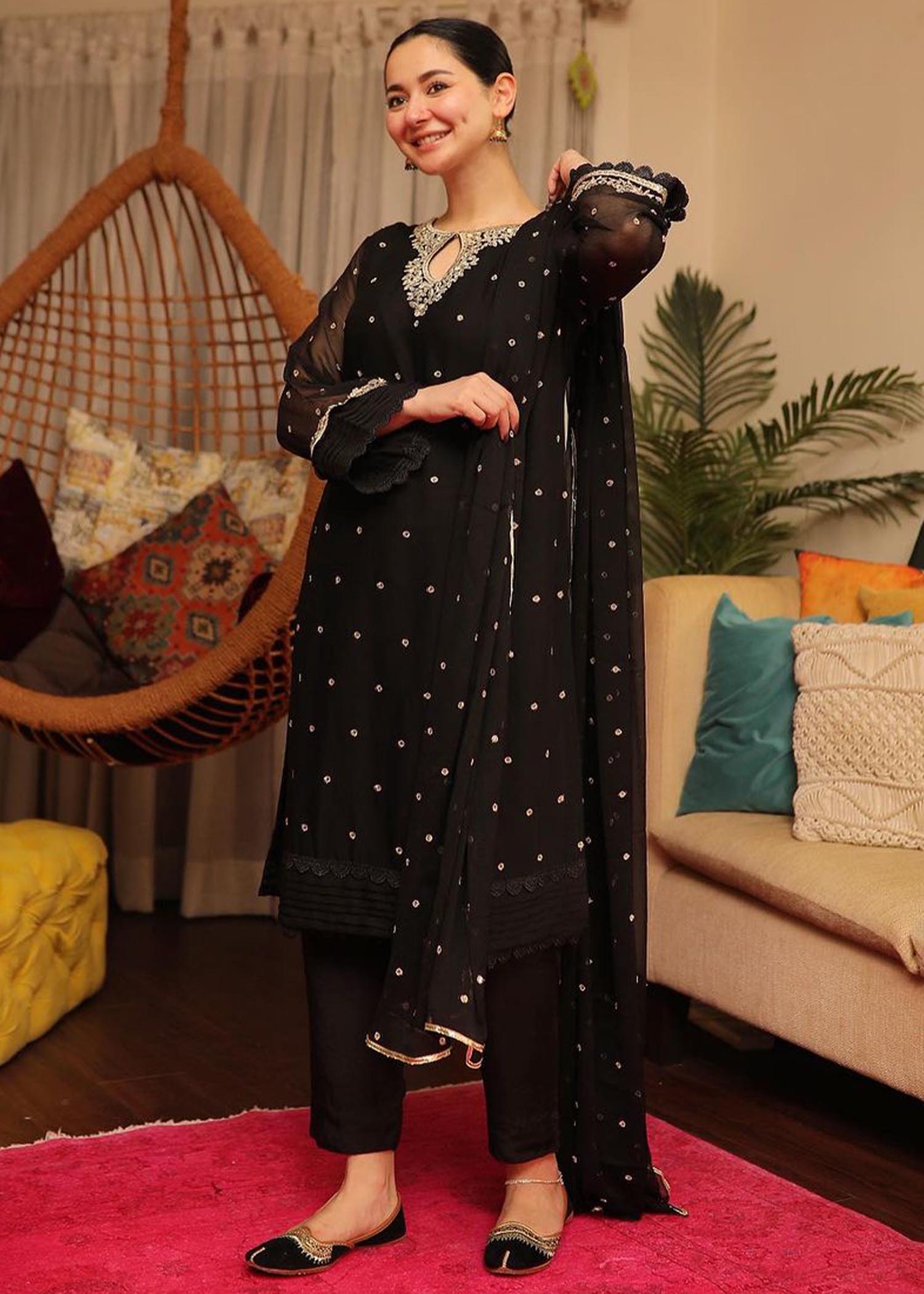 Pakistani Black Embroidered Chiffon Straight Kurta Set (3-Piece) - Image 2