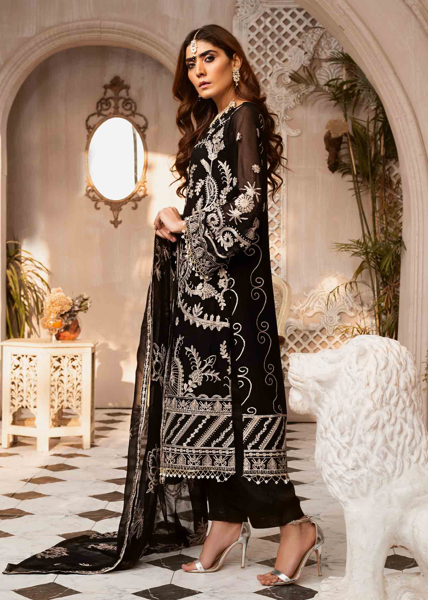 Black Embroidered Chiffon Kurta Set (3-Piece) - Image 7
