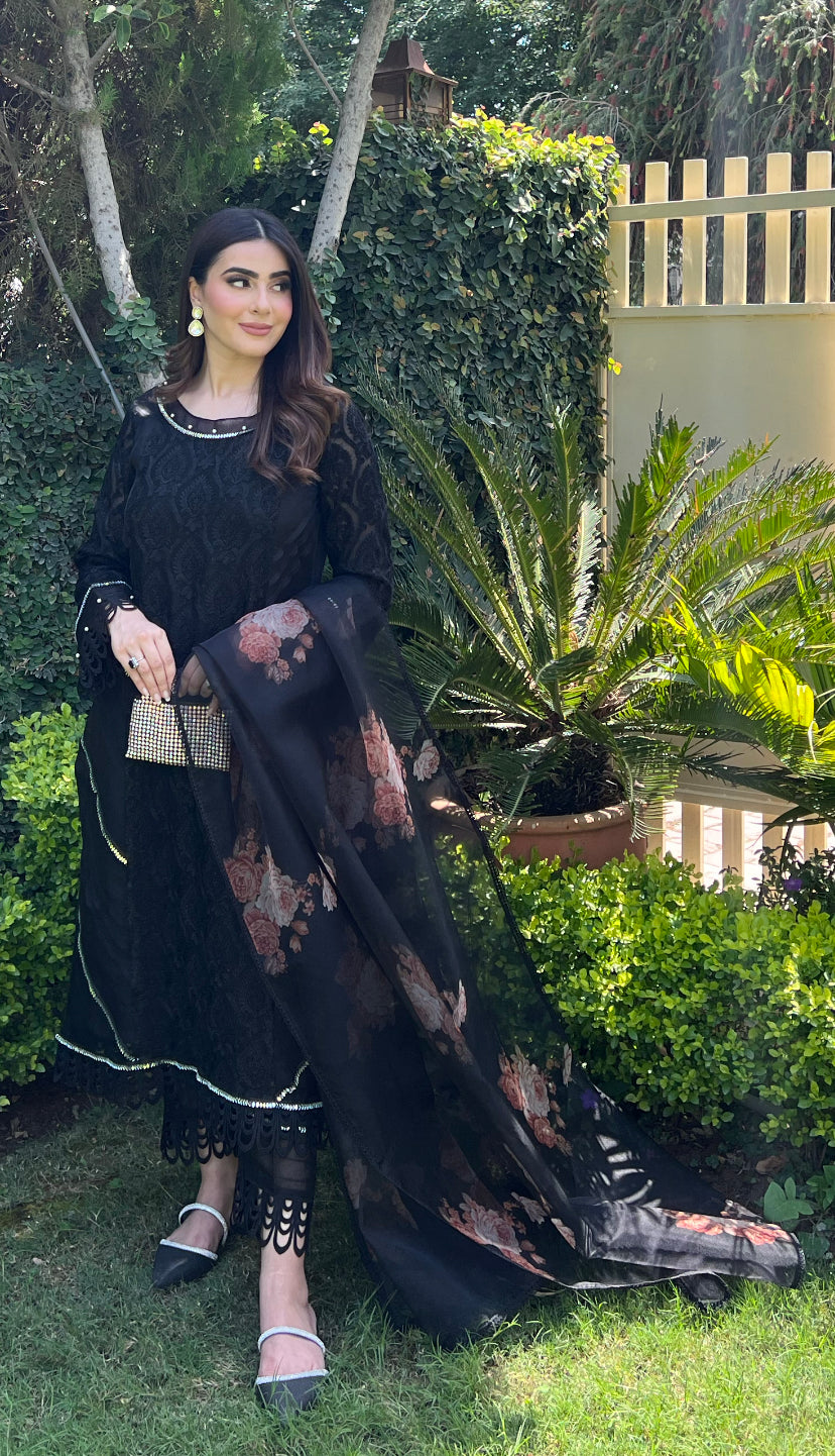 Pakistani Black Embroidered Cotton Net Salwar Kameez (3-Piece) - Image 4
