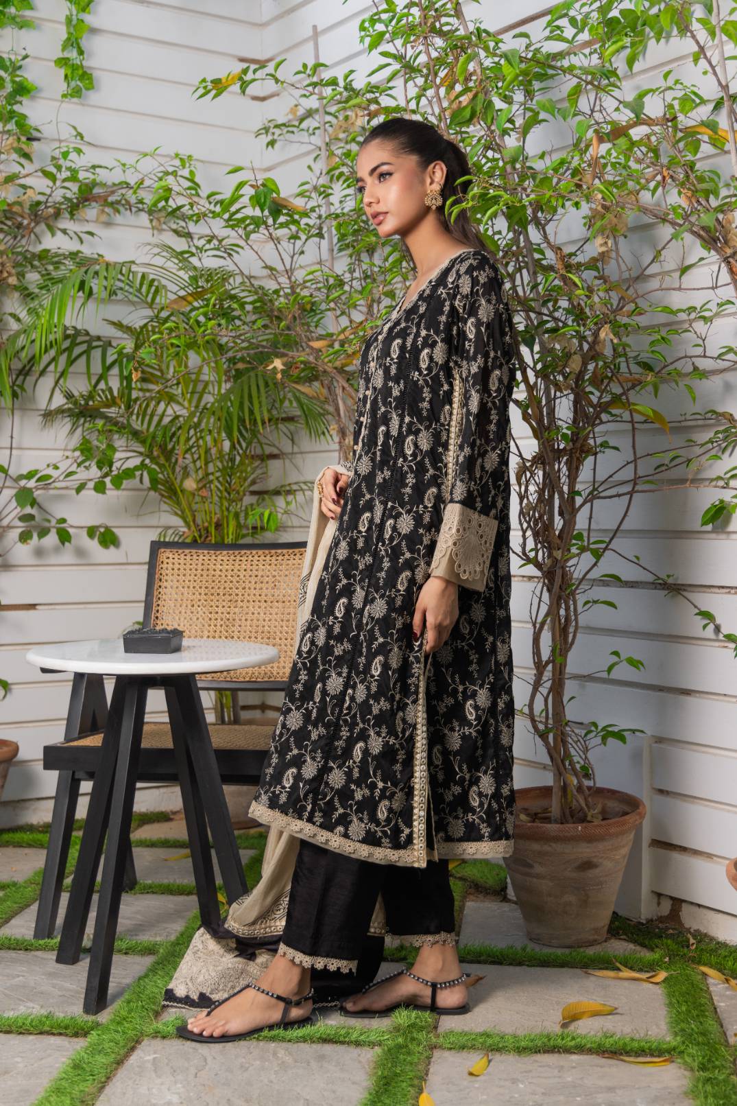 Black Mirror Work Cotton Silk Salwar Kameez (3-Piece) - Image 4