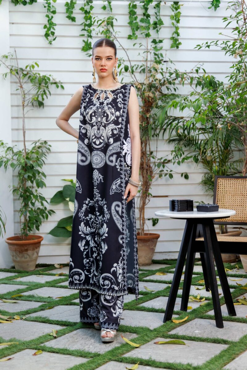 Black Digital Printed Crepe Silk Kurta Set (2-Piece) - Image 1
