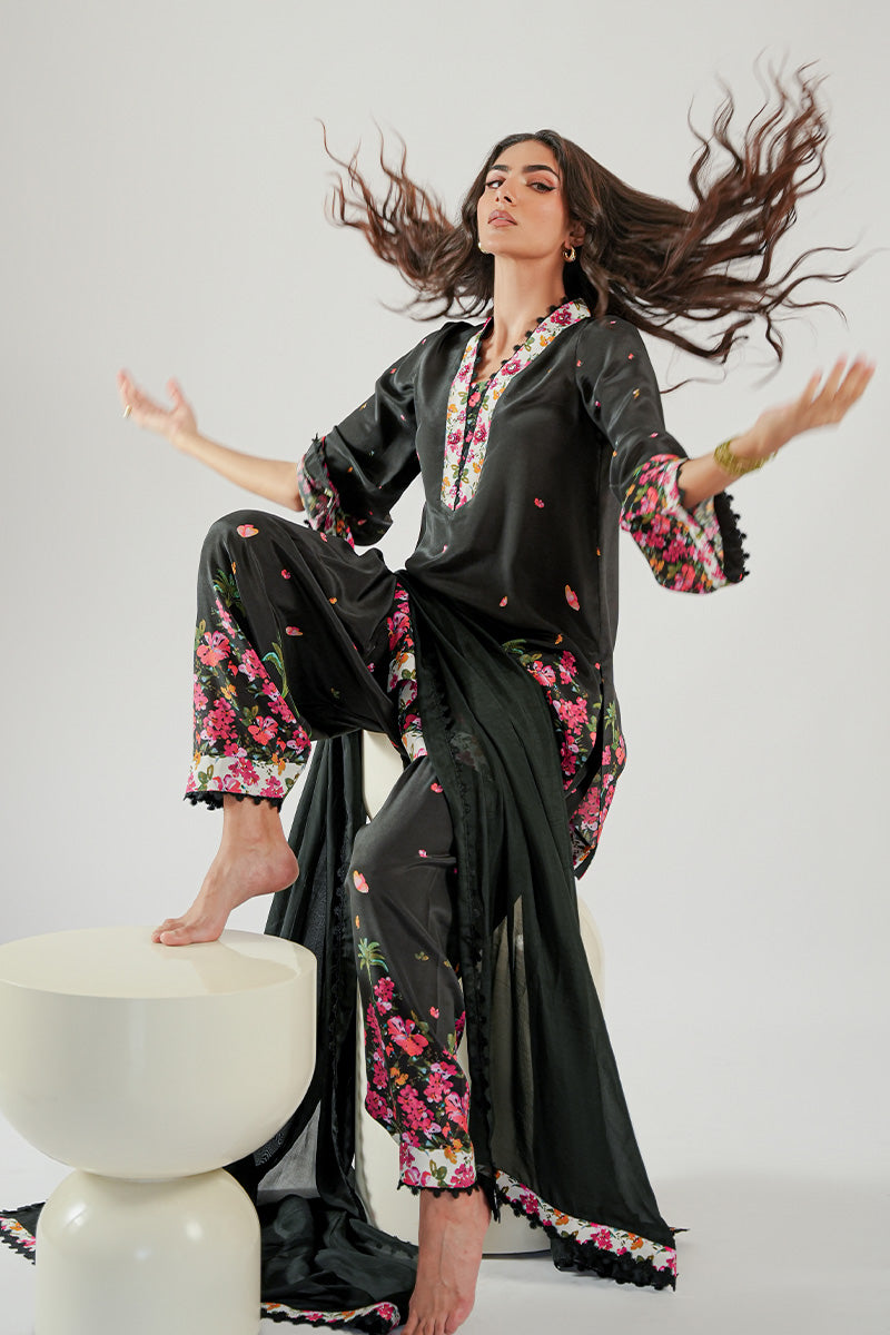 Pakistani Black Printed Crepe Silk Shalwar Kameez (3-Piece) - Image 5