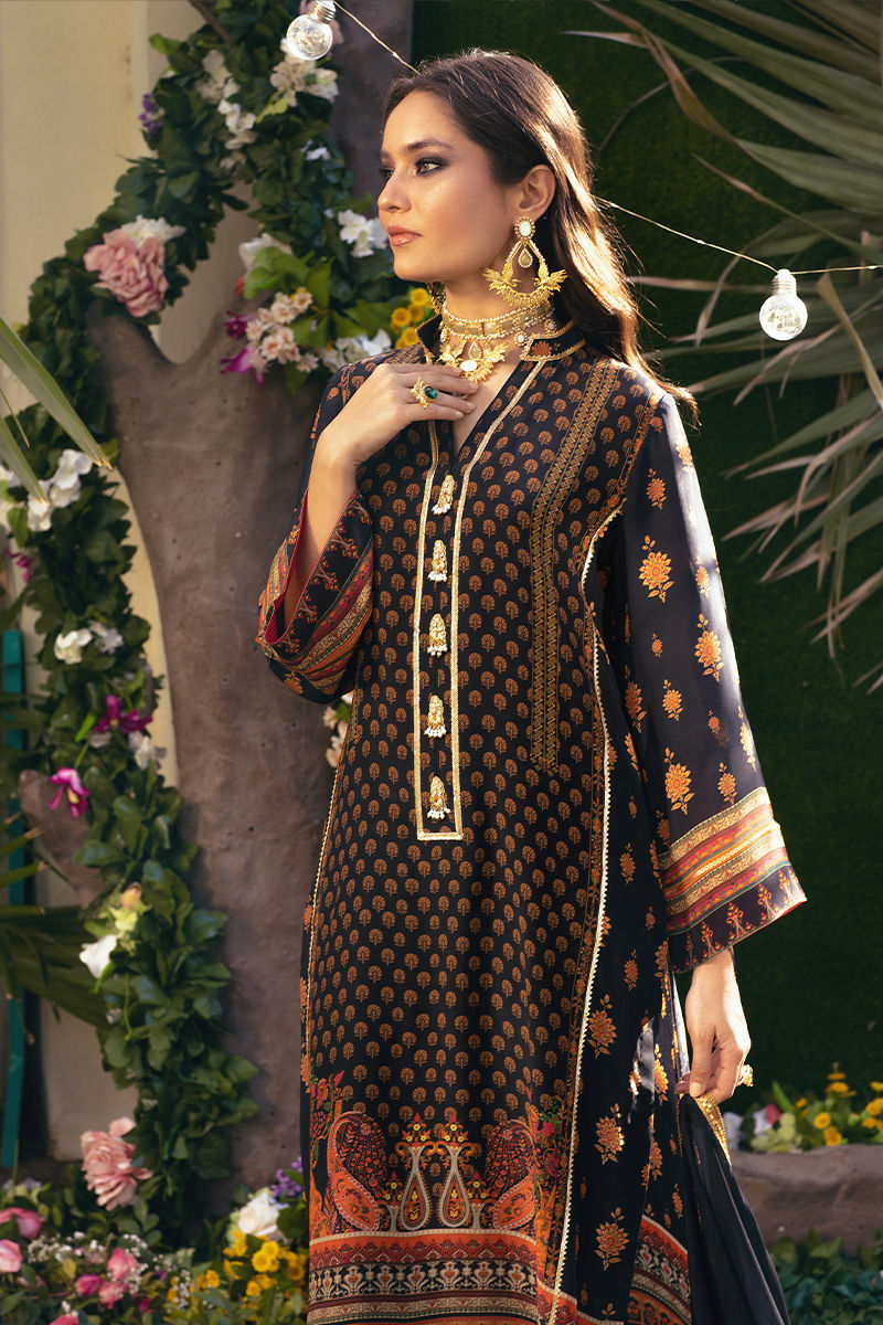 Black Zardozi Pure Crepe Silk Kurta (3-Piece) - Image 4