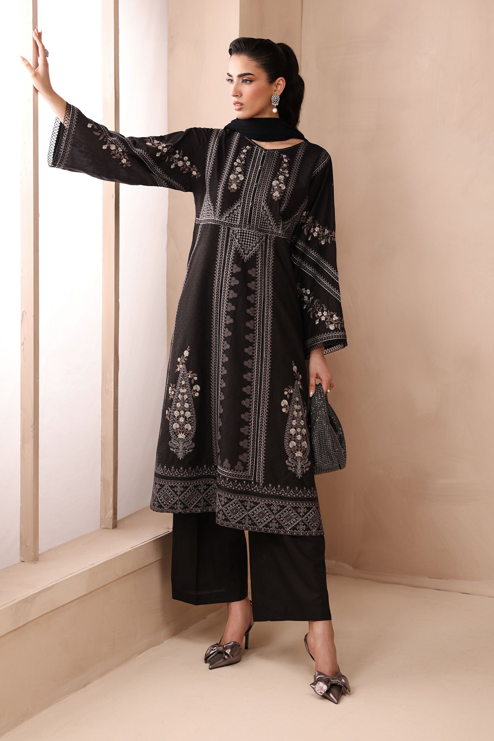 Pakistani Black Embroidered Dobby 3-Piece Suit - Image 4
