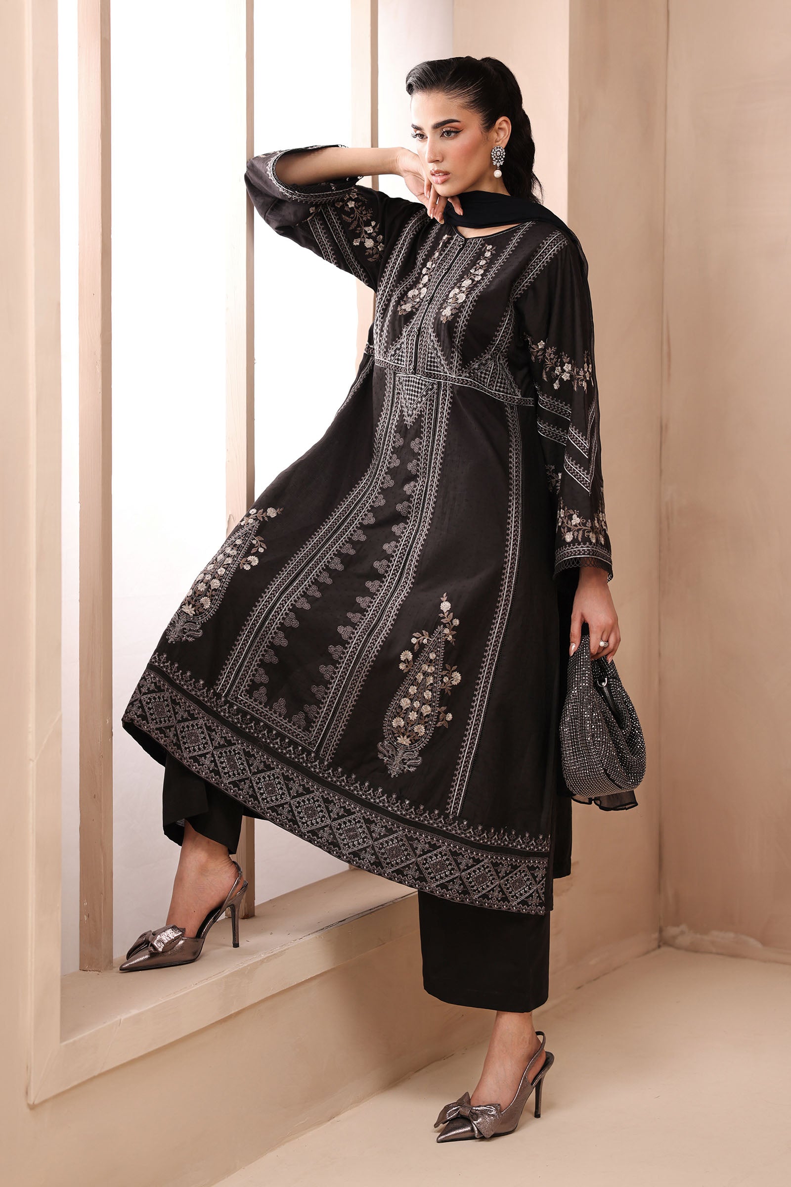 Pakistani Black Embroidered Dobby 3-Piece Suit - Image 6