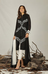 Pakistani Black Embroidered Georgette Salwar Kameez (3-Piece) - Image 2