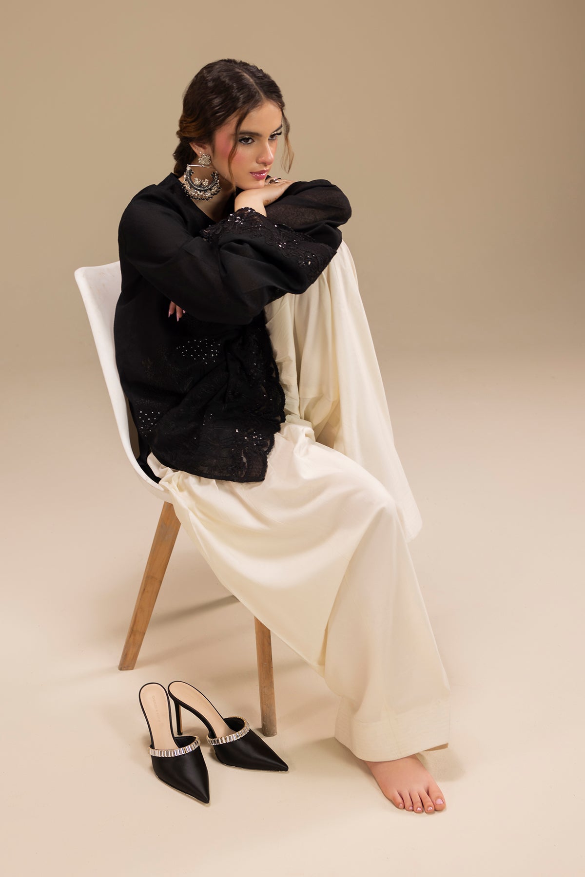 Black Embroidered Karandi Short Shirt (3-Piece) - Image 9