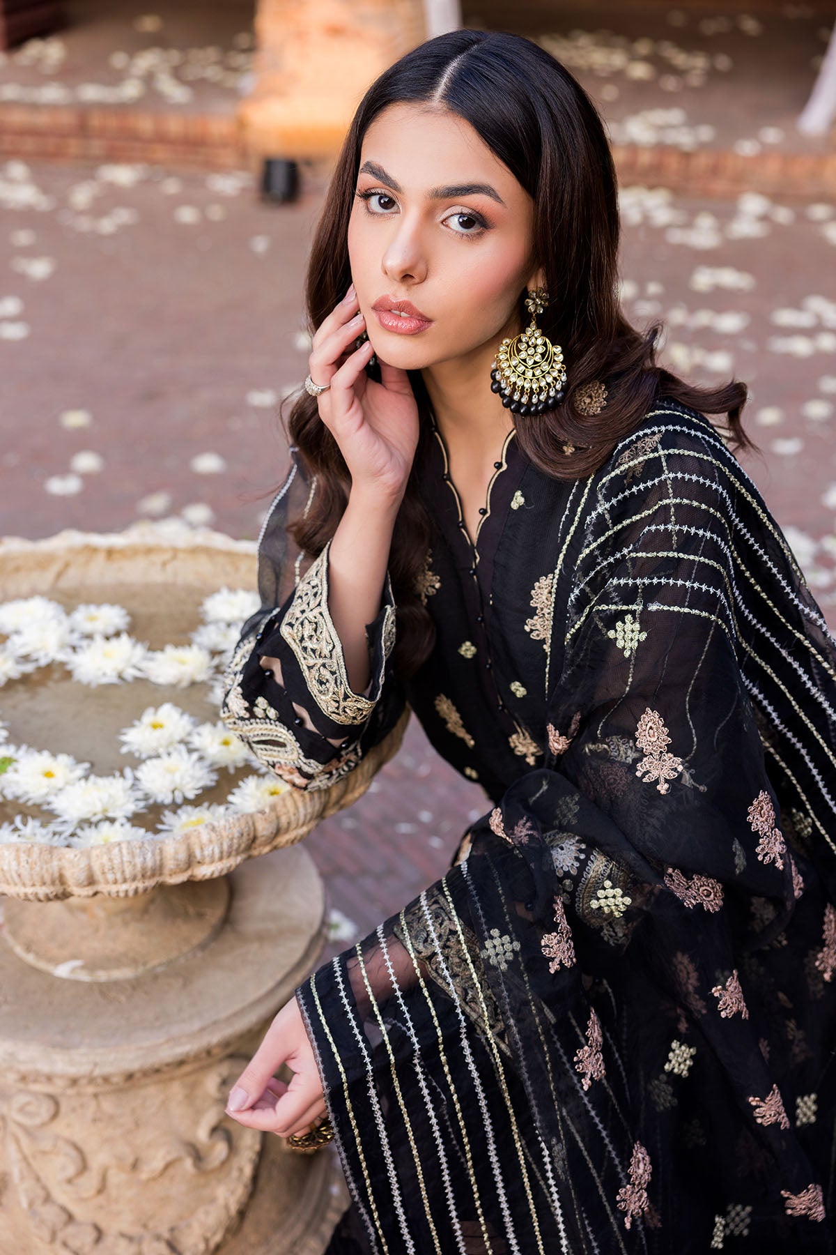 Pakistani Black Embroidered Khadi Net Salwar Kameez (3-Piece) - Image 4