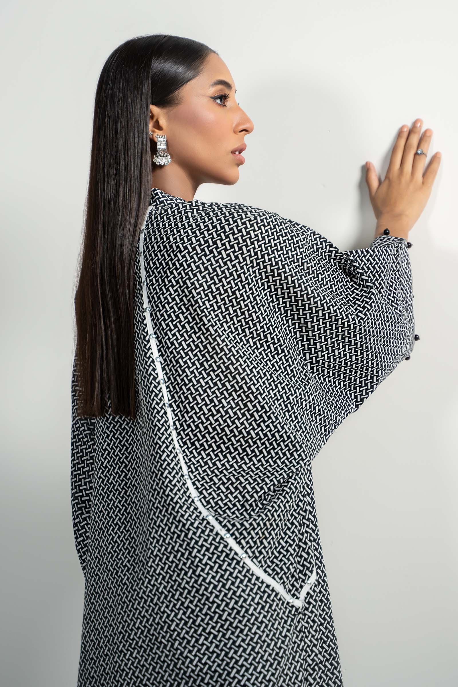 Black Digital Printed Lawn Salwar Kameez (2-Piece) - Image 4